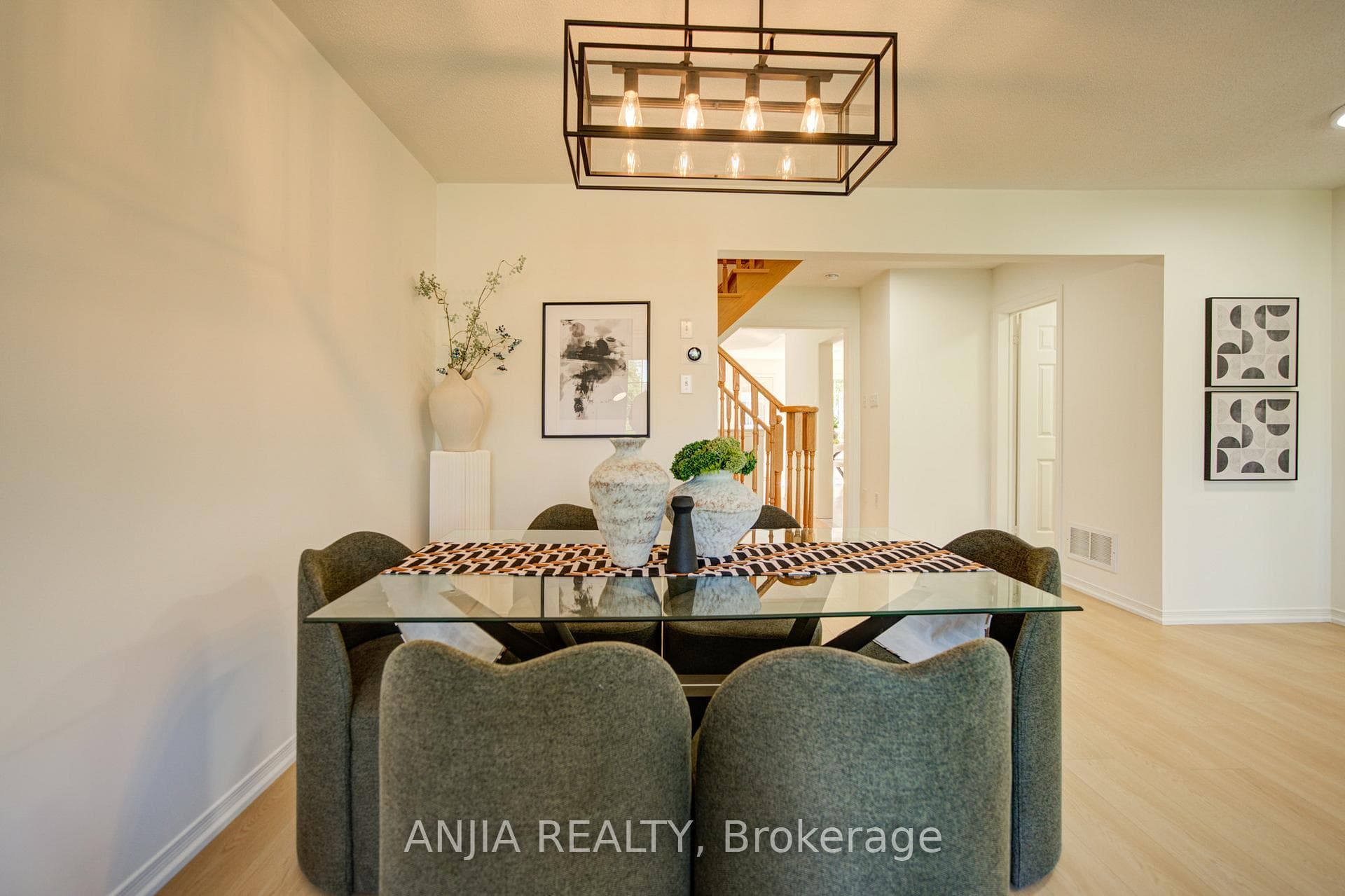 281 Mingay Avenue photo 13