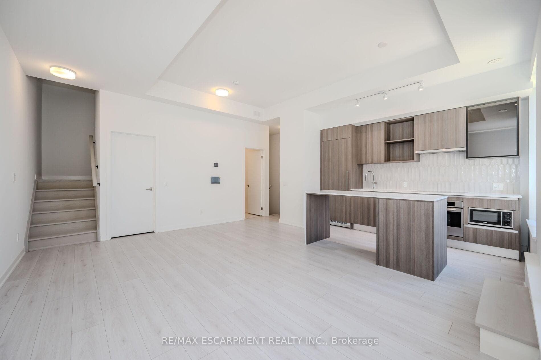 3010 Trailside Drive Unit 154 photo 8