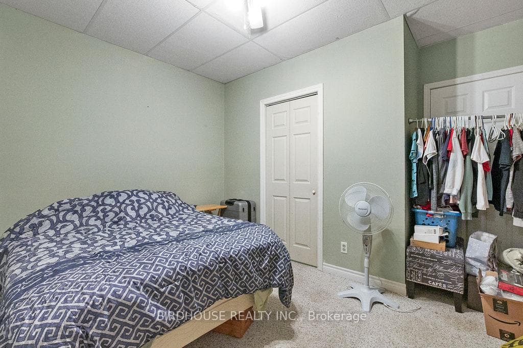 341 Mary Street photo 26