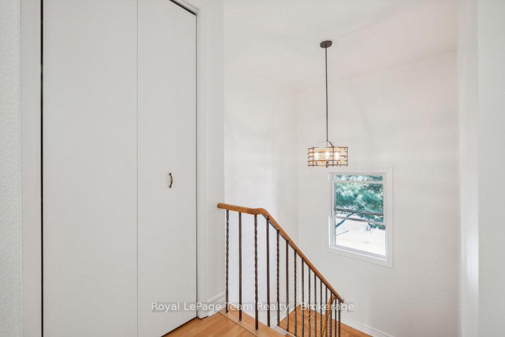 364 Simonston Boulevard photo 15