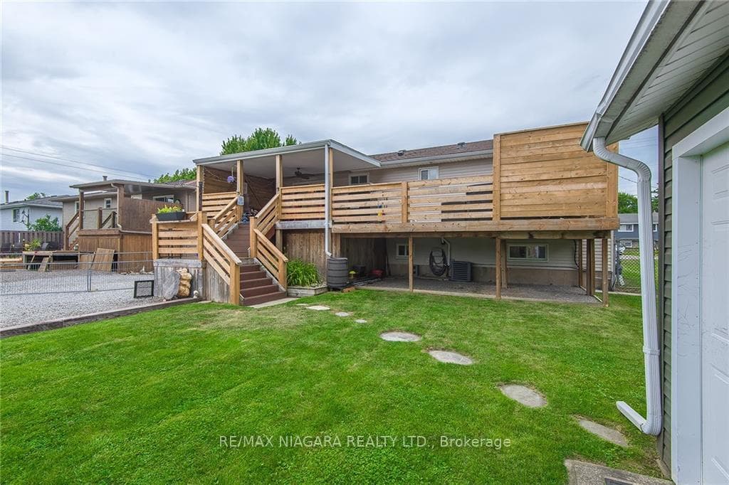 442 Barrick Road photo 7