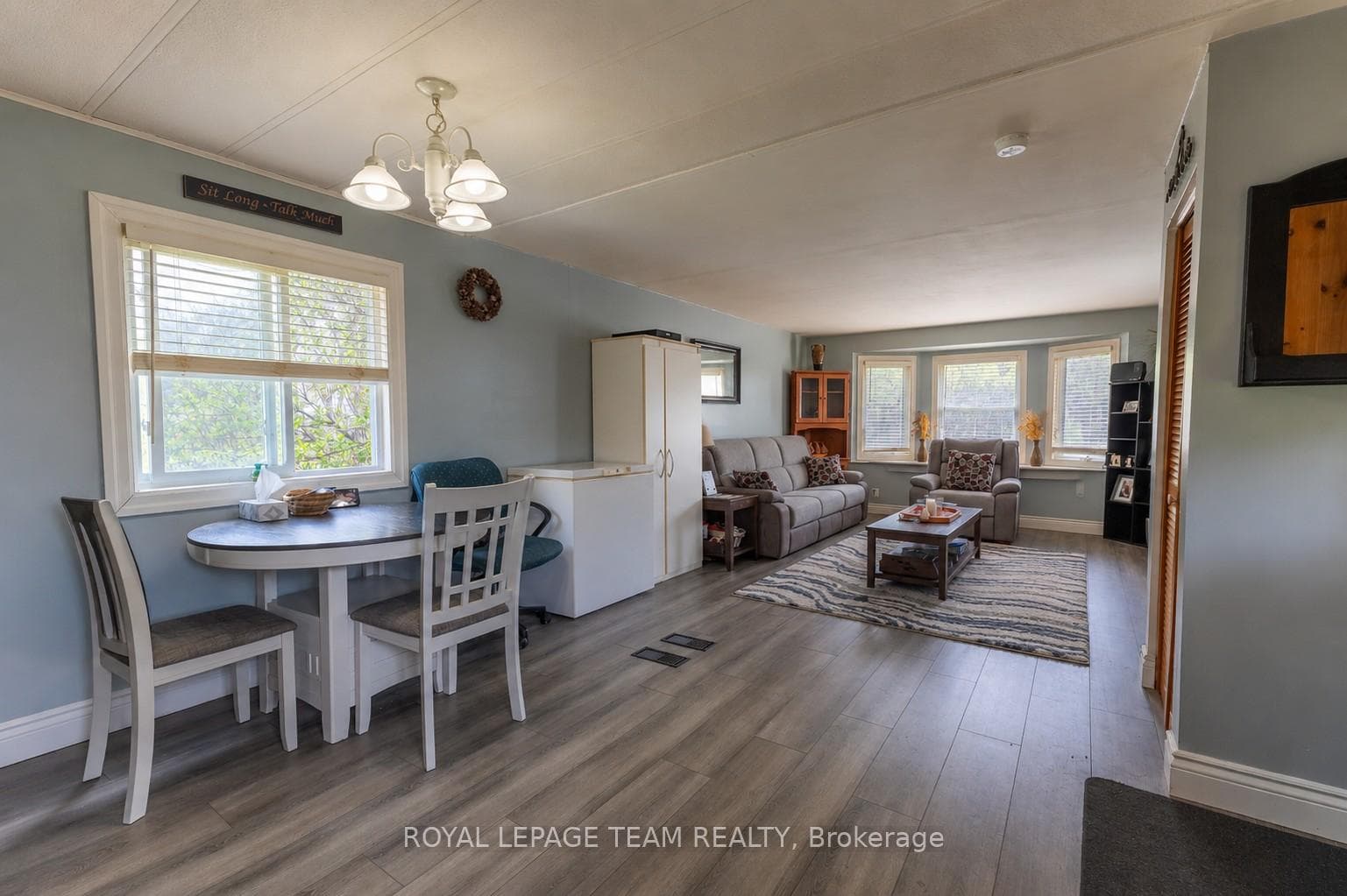 40 Timothy Drive photo 6