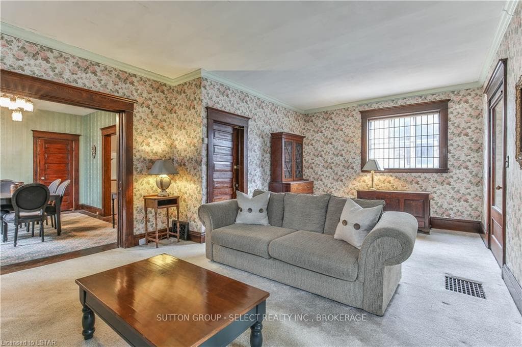 33 ROSEBERY Place photo 12