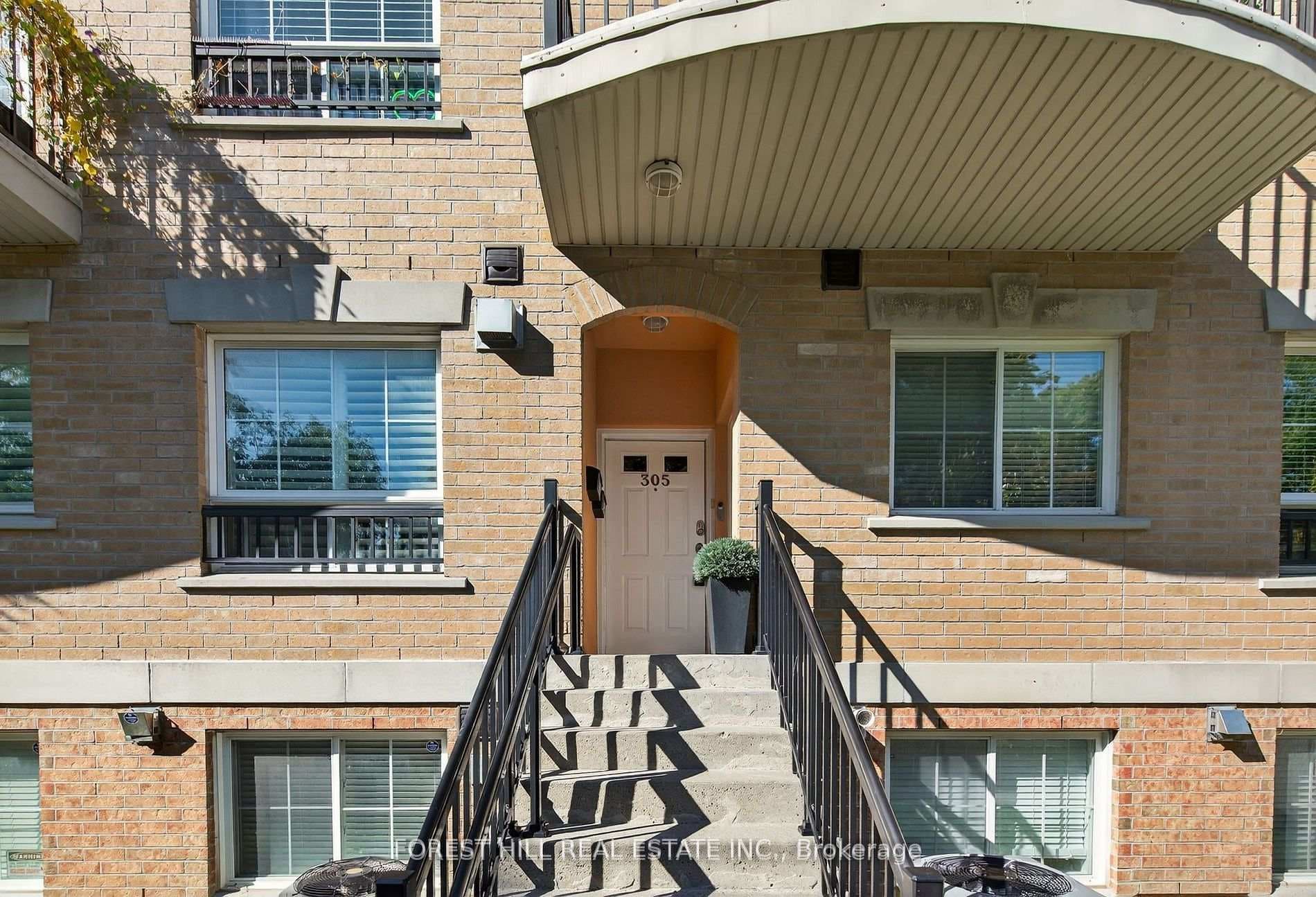 1785 Eglinton Avenue Unit 305 photo 2