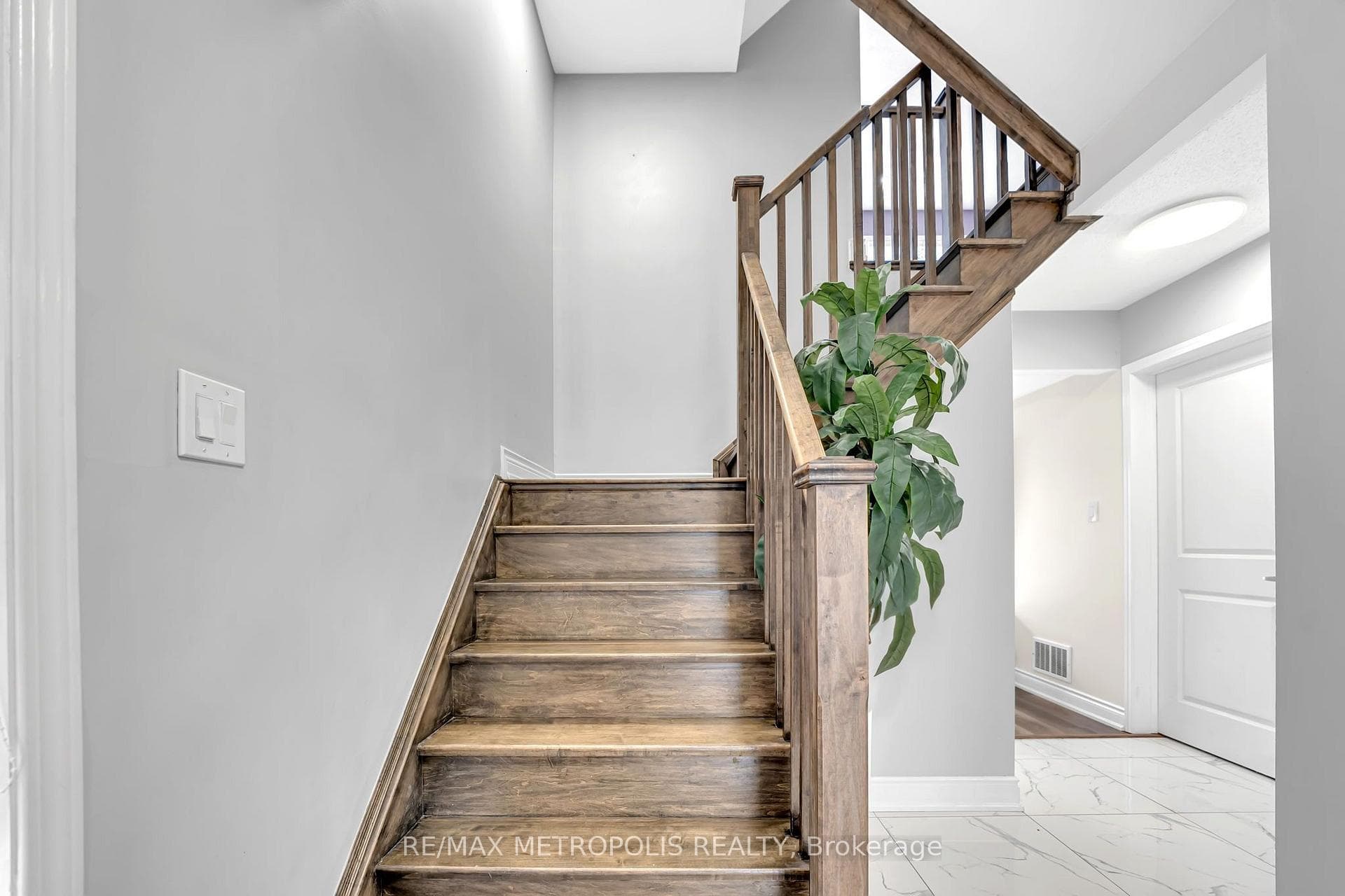 12 AFFLECK Road photo 9