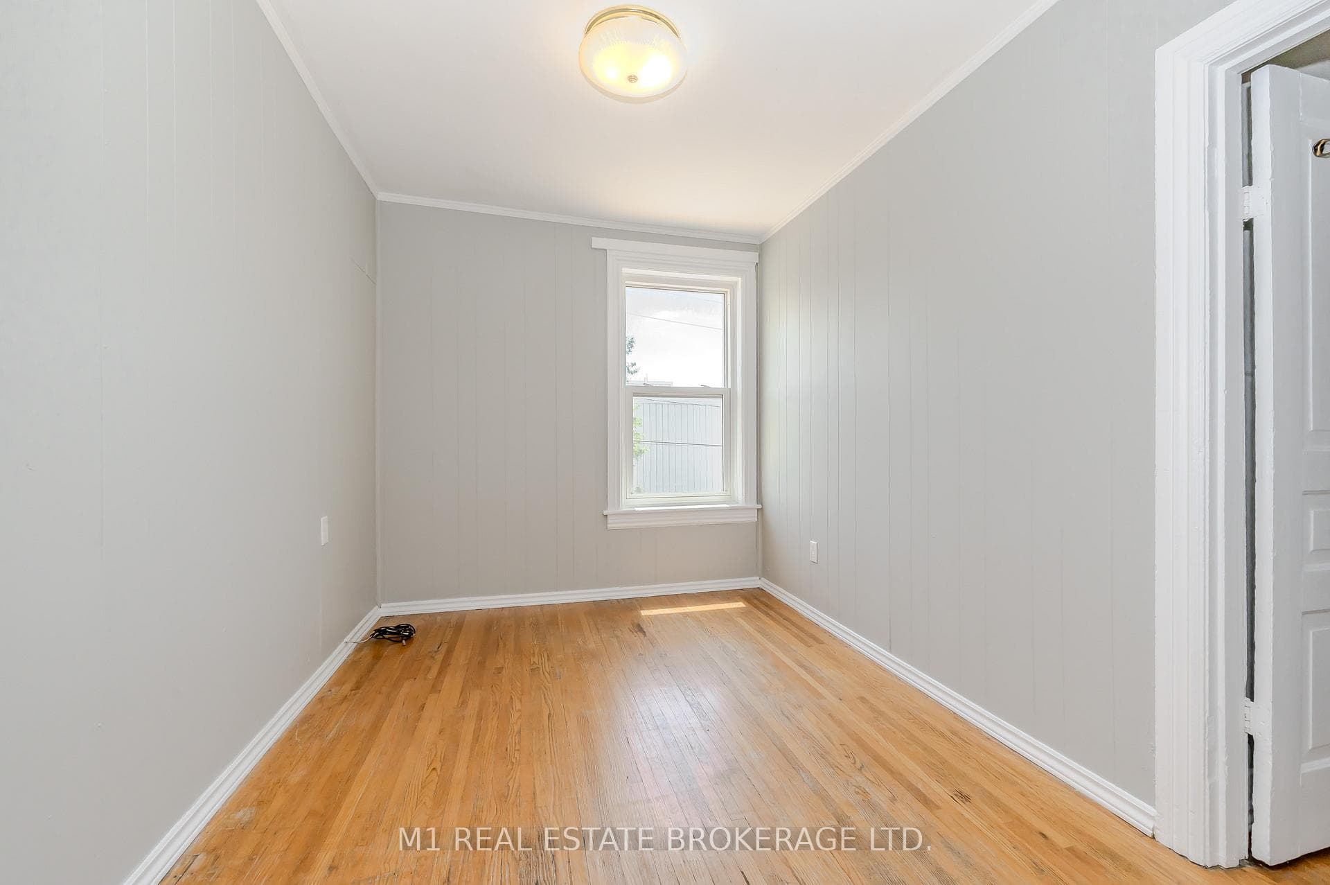 194 York Road photo 24