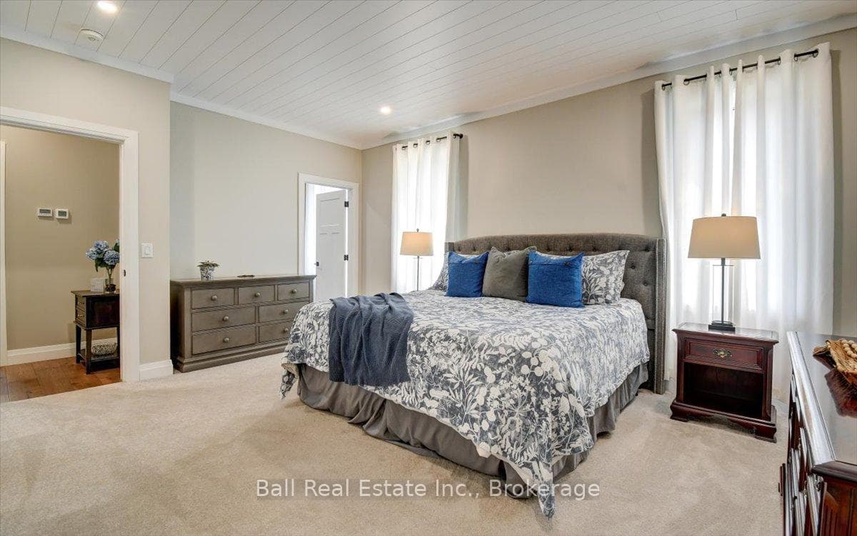 18 Six Foot Bay Road photo 9