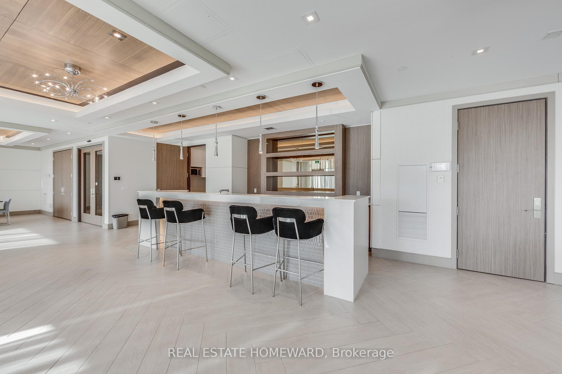Party/Meeting room