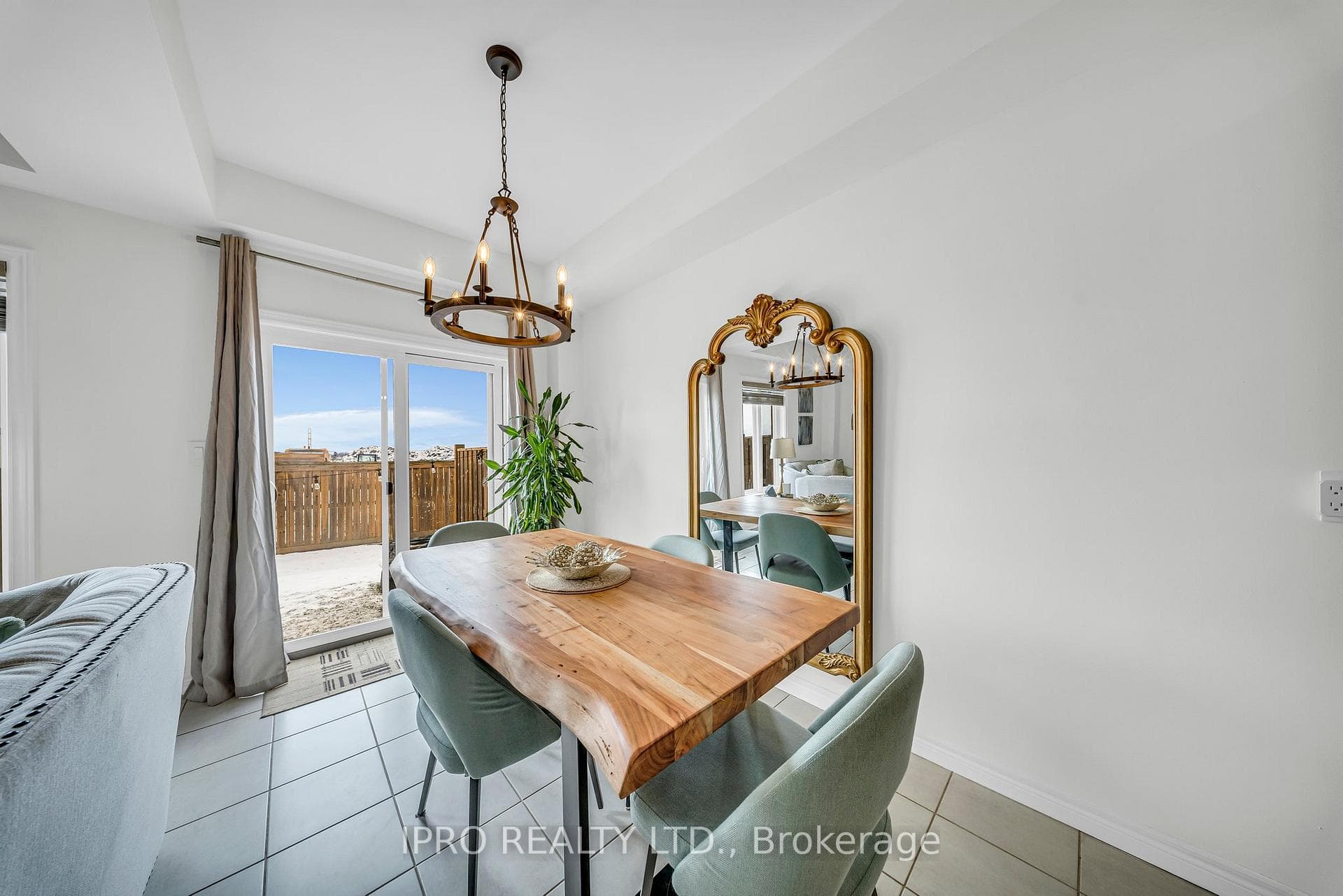 18 Serenity Lane photo 12