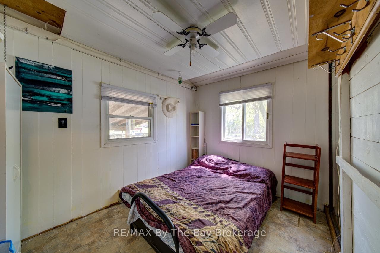 33 17th Street photo 16