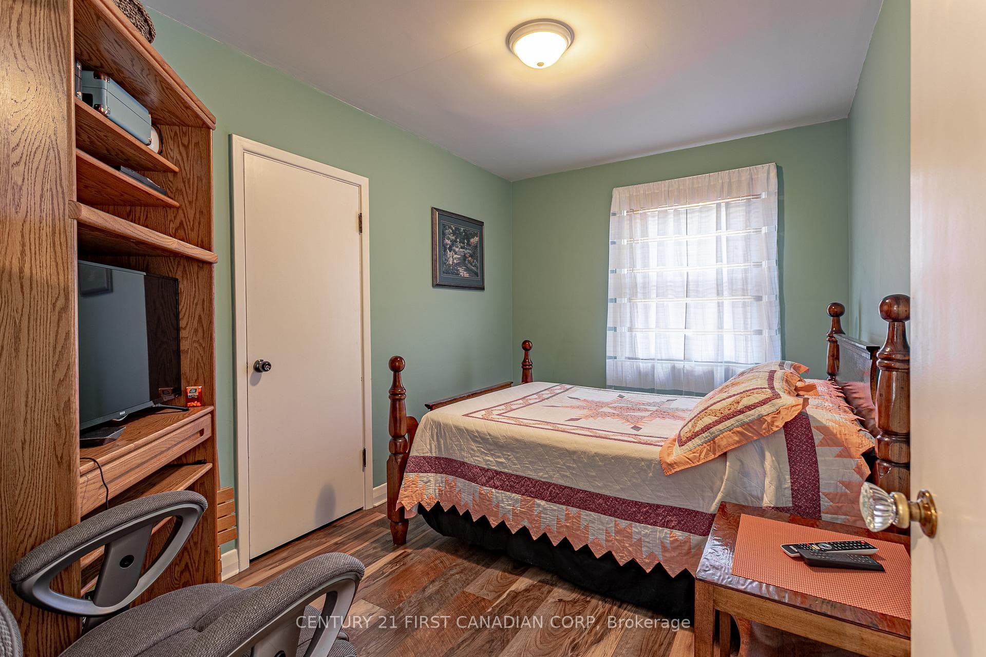 11 Fairview Avenue photo 12