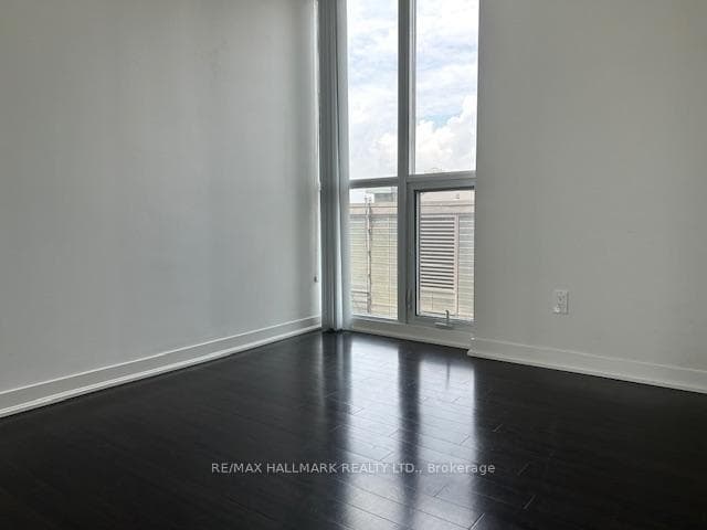 770 Bay Street Unit 1502 photo 15