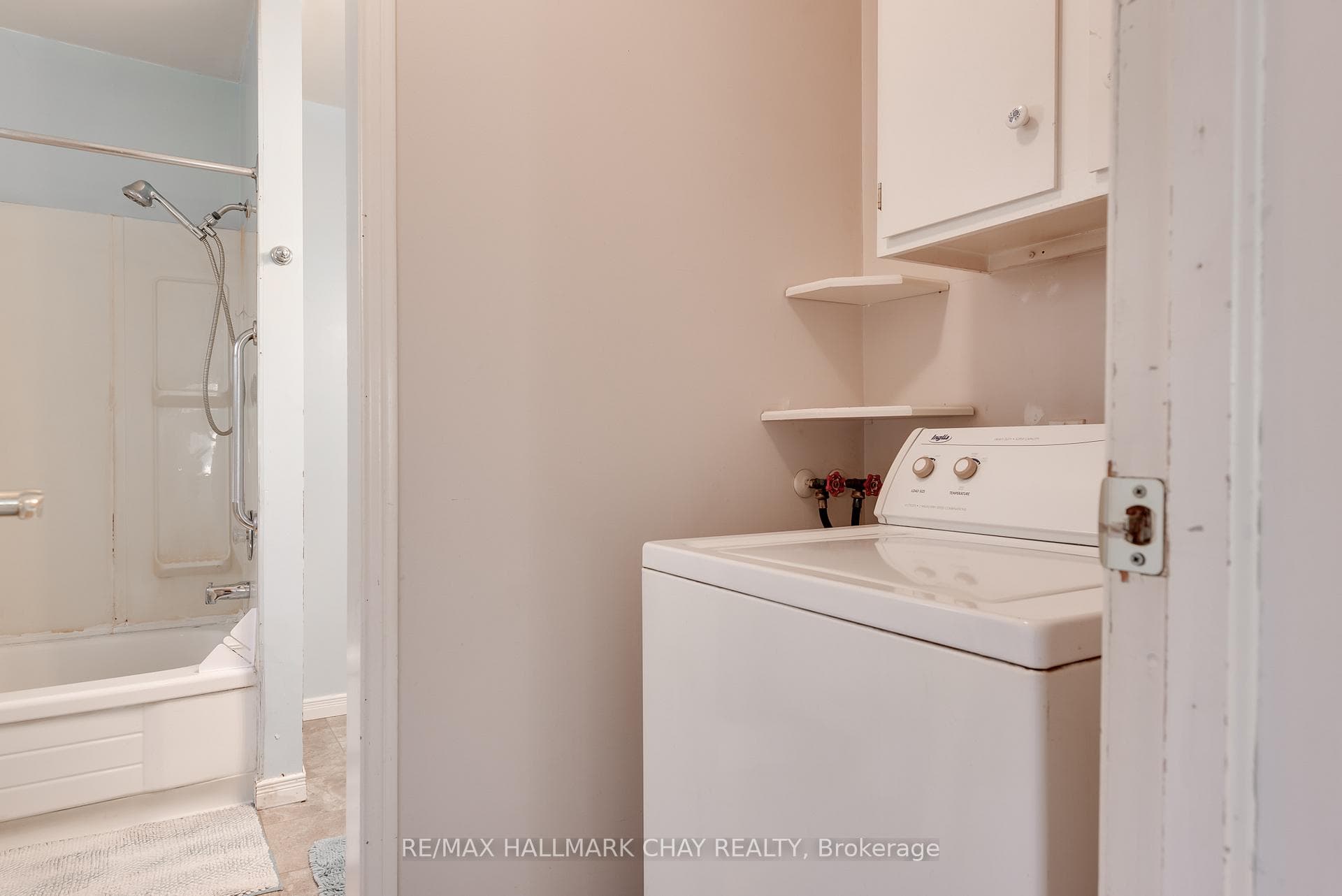 377 Forest Avenue photo 16