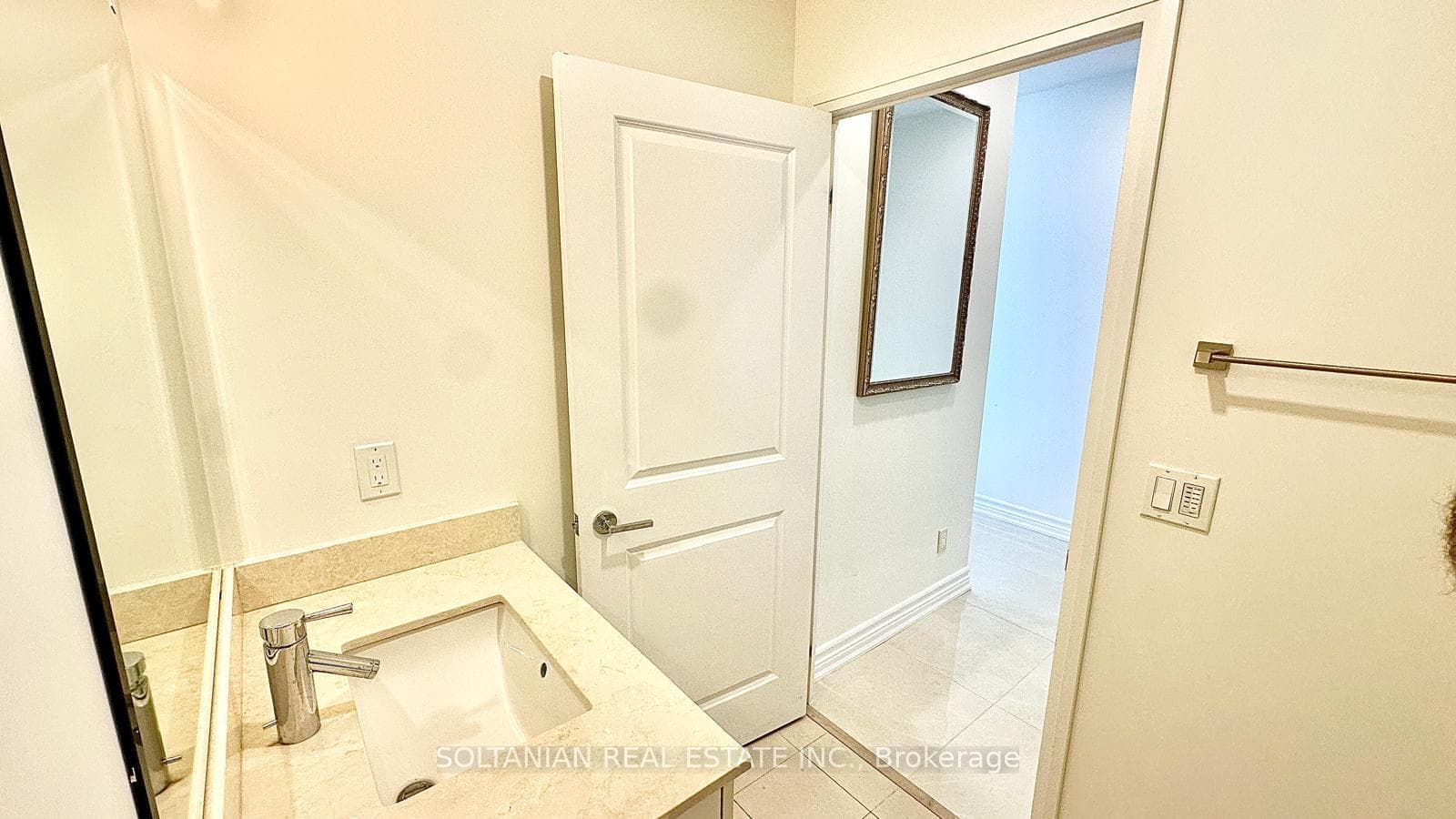 59 Annie Craig Drive Unit PH3604 photo 29