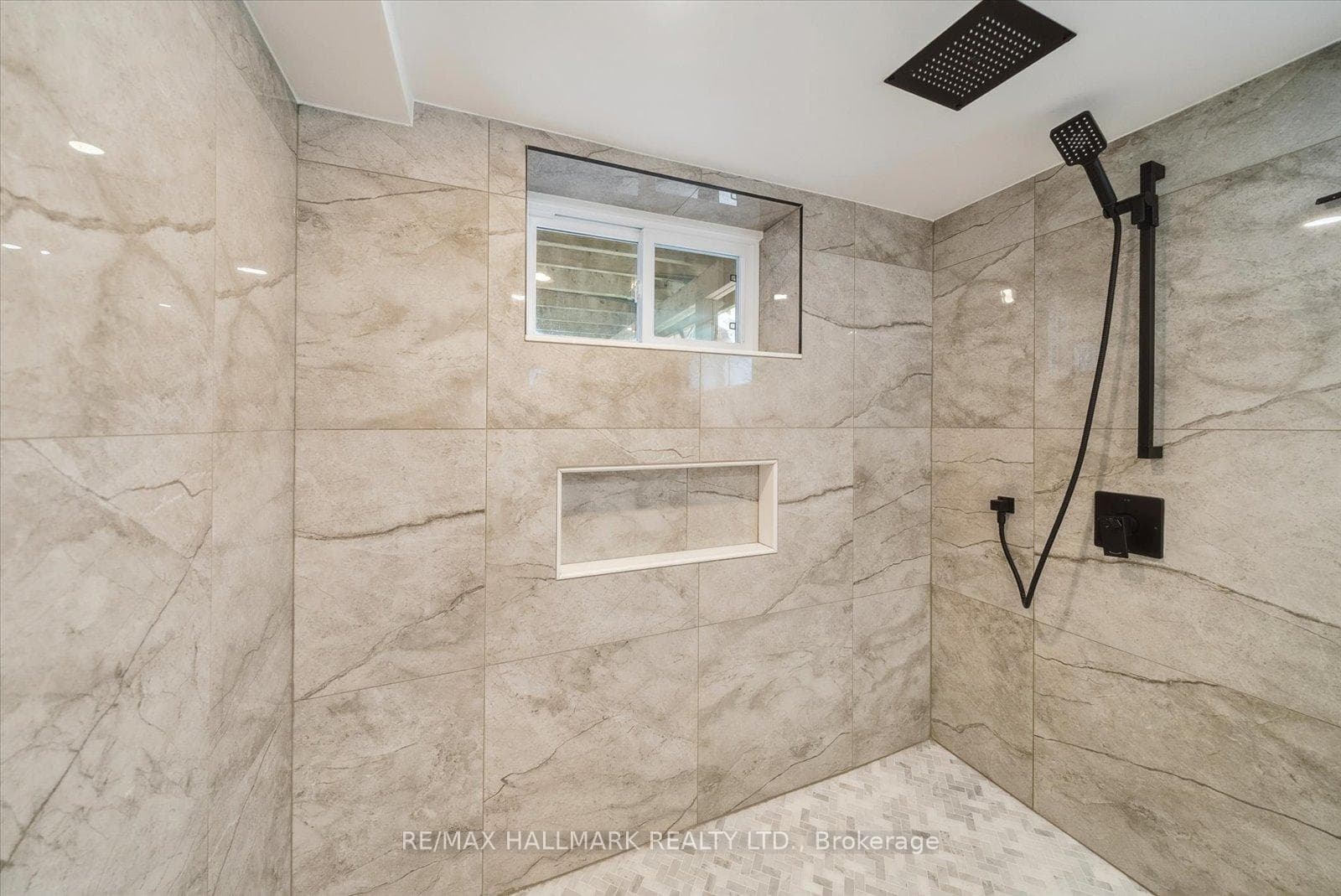 17 Marsh Road photo 31