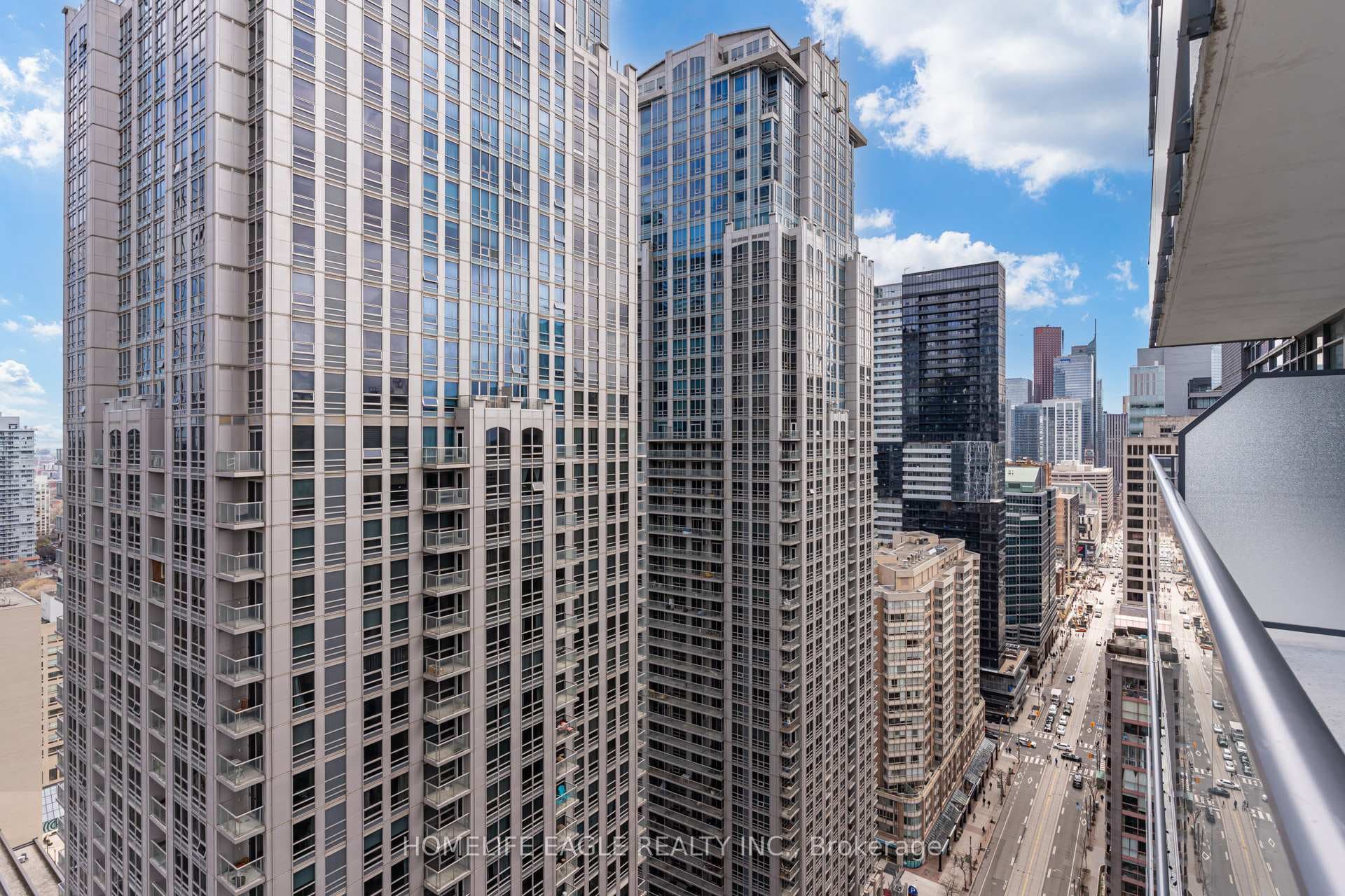770 Bay Street Unit PH 603 photo 34