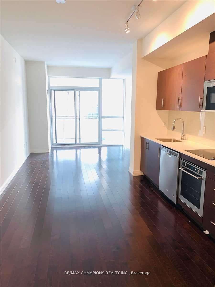 460 Adelaide Street Unit 203 photo 5