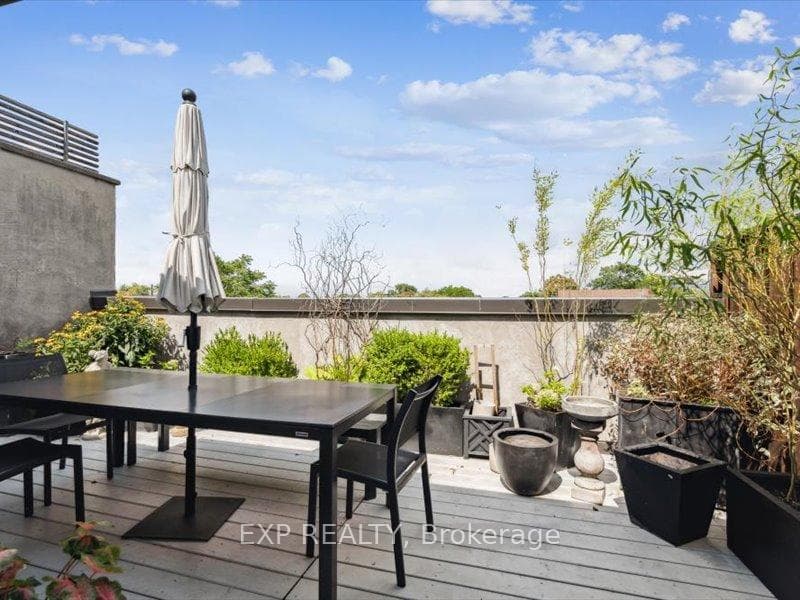 670 Richmond Street Unit 204 photo 7