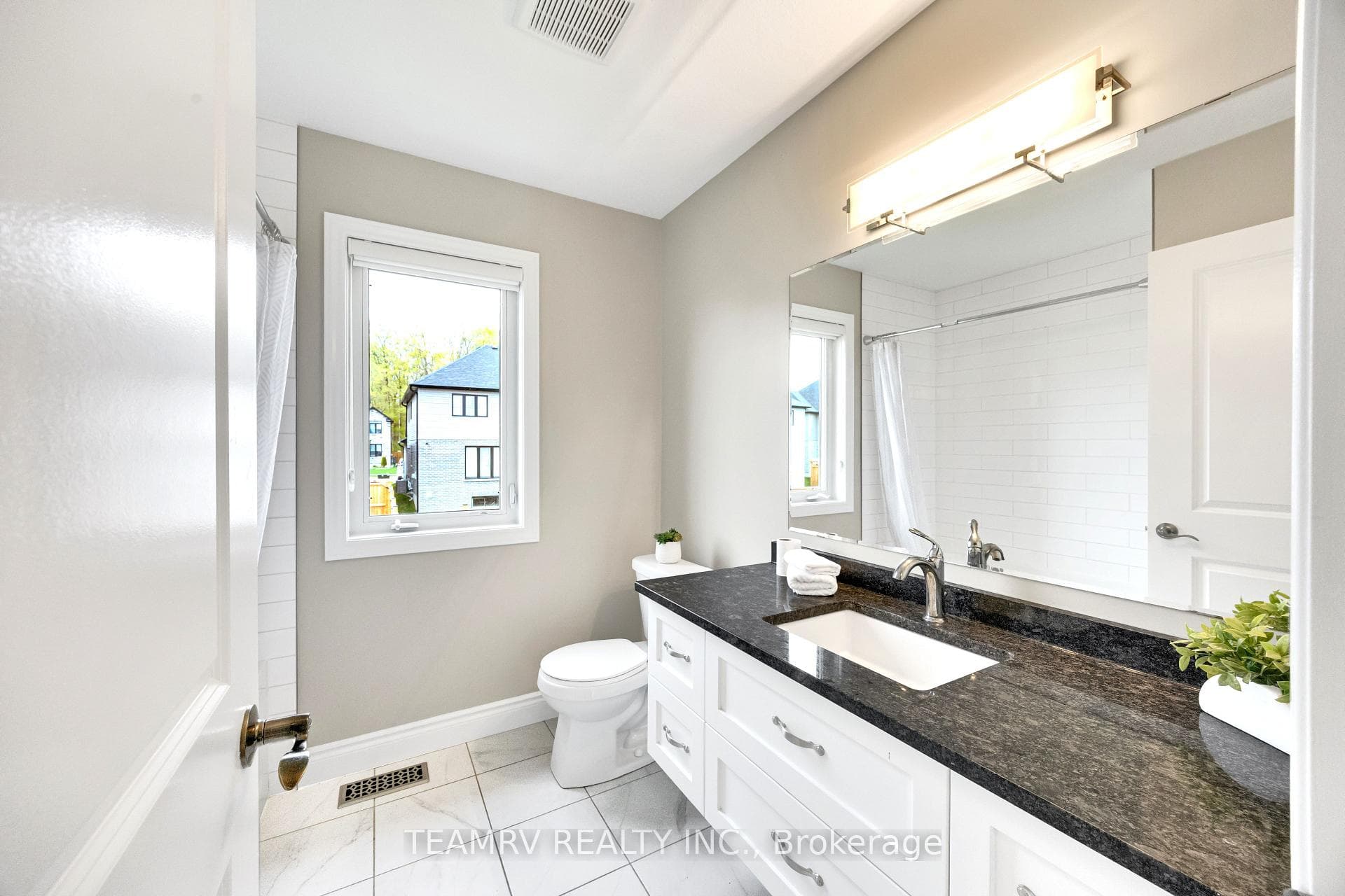 382 Masters Drive photo 26