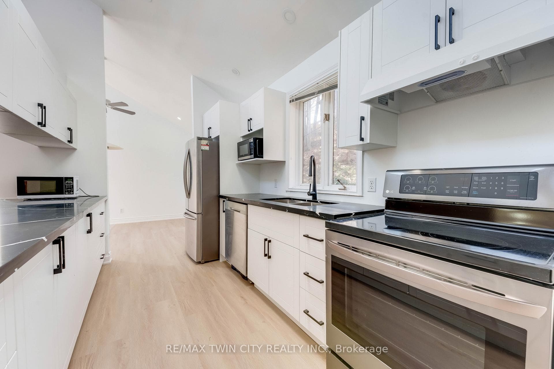 530 Fountain Street photo 7