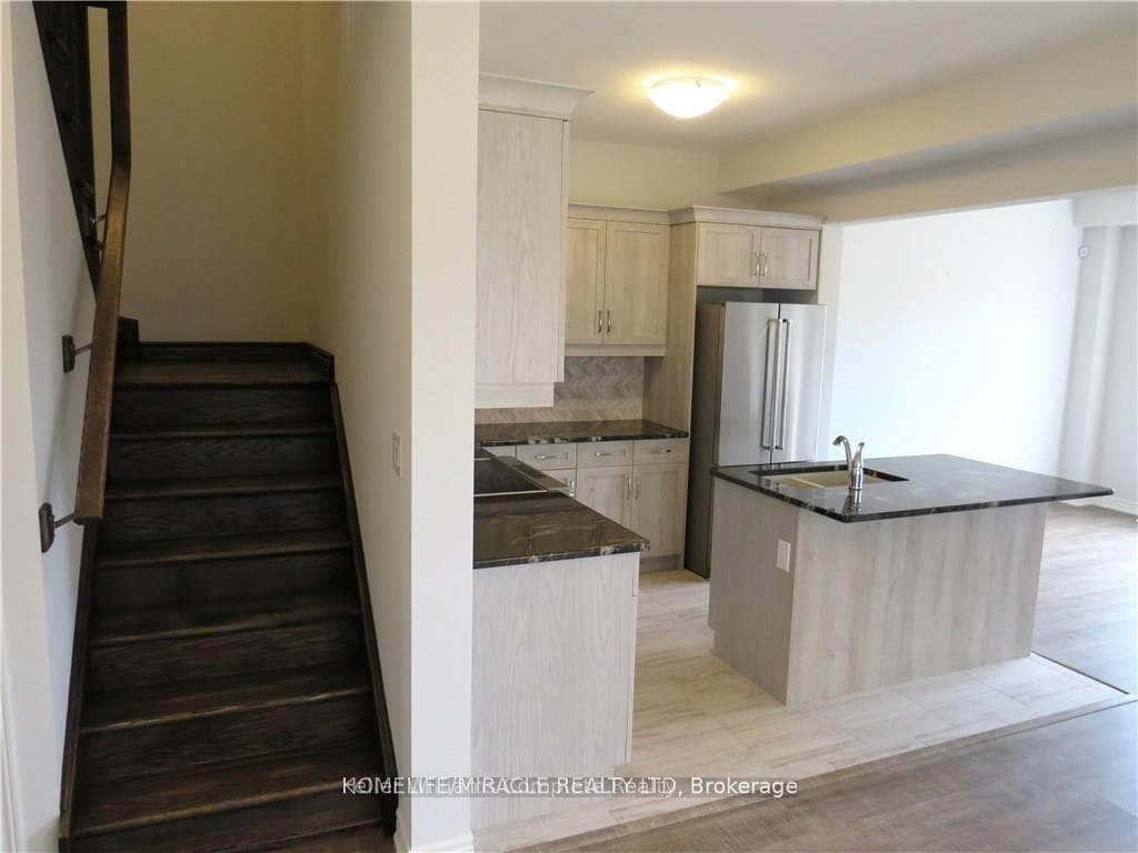 9585 Tallgrass Avenue photo 7
