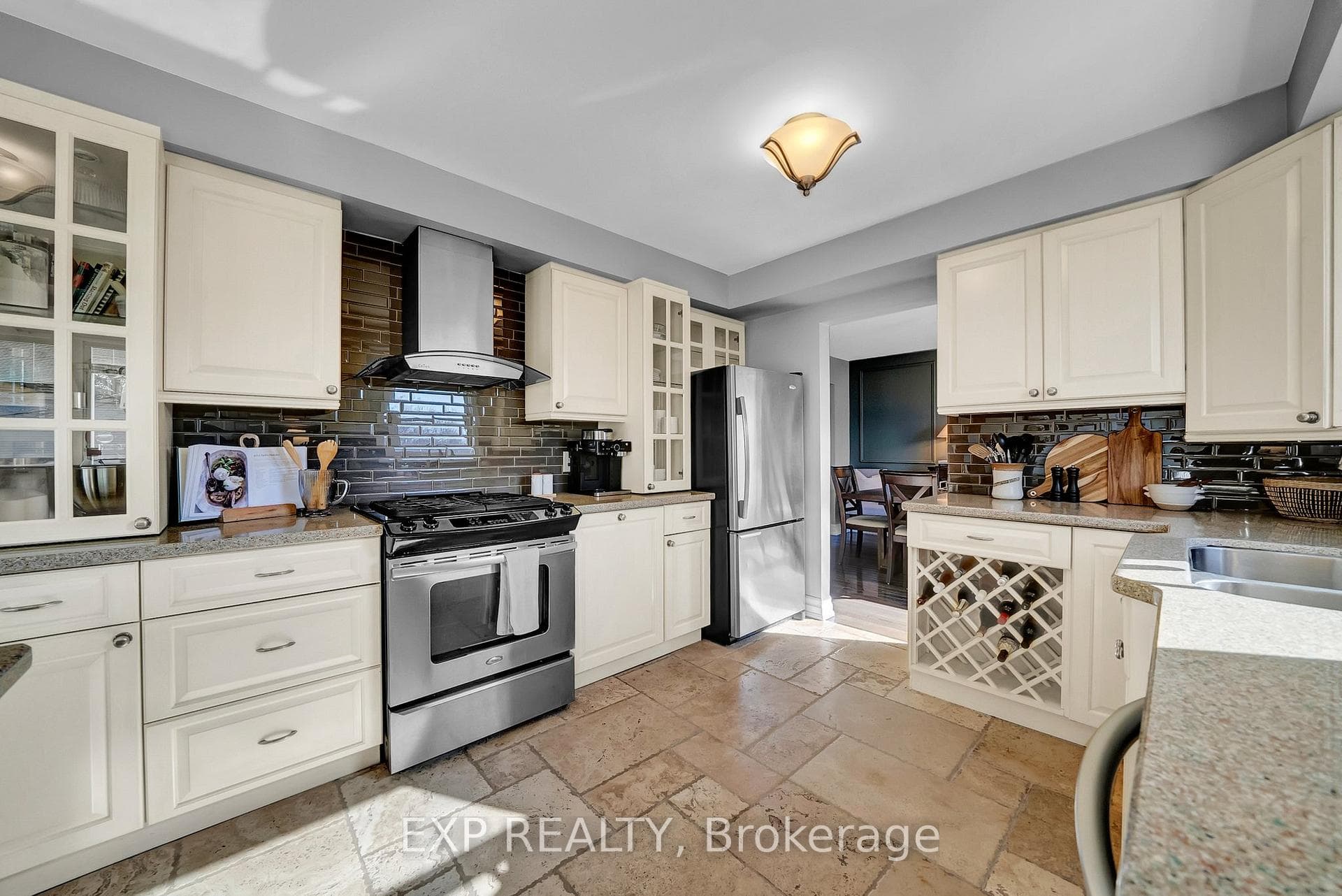 26 Lillian Crescent photo 14