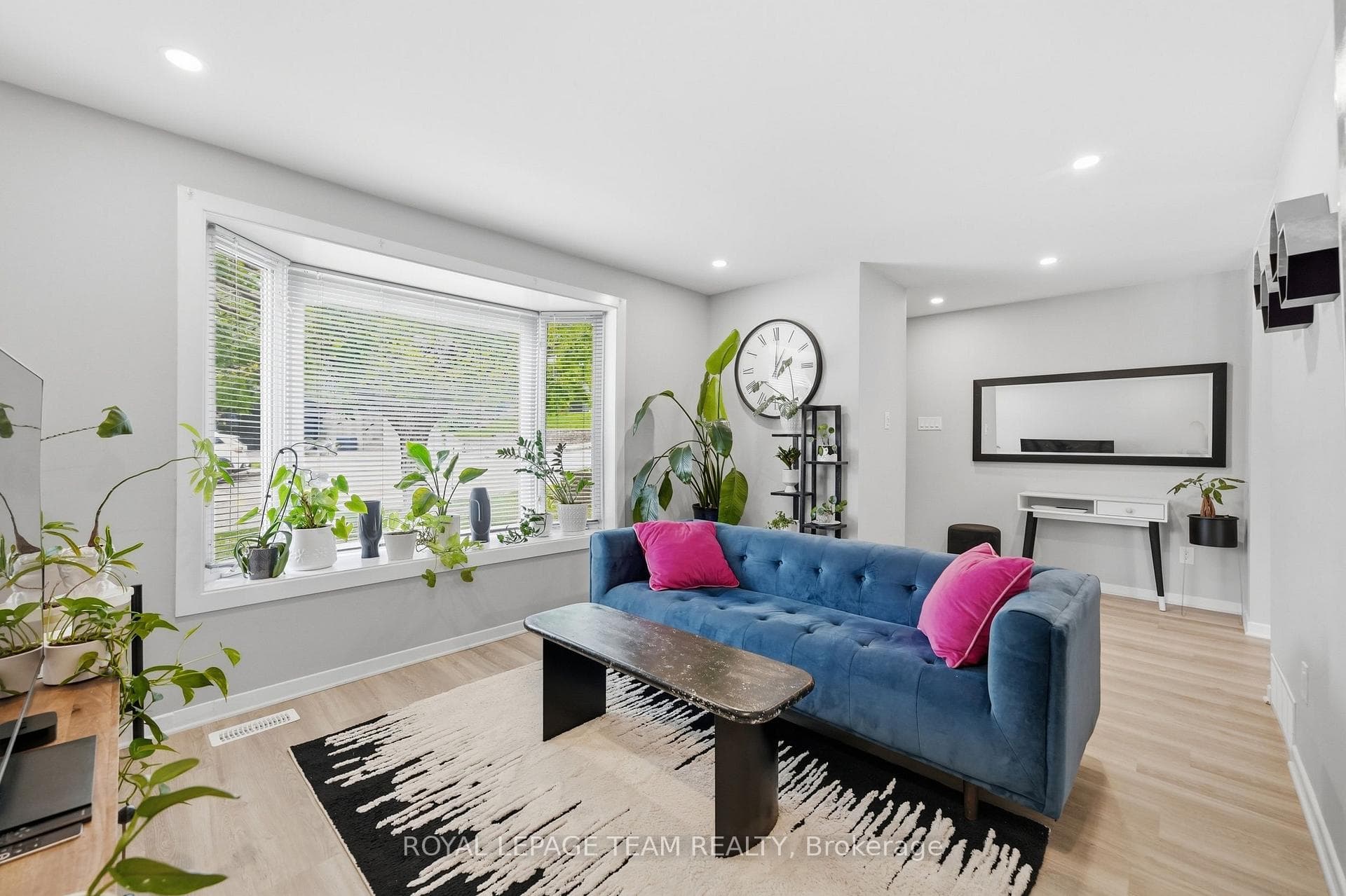 289 Montfort Street photo 12