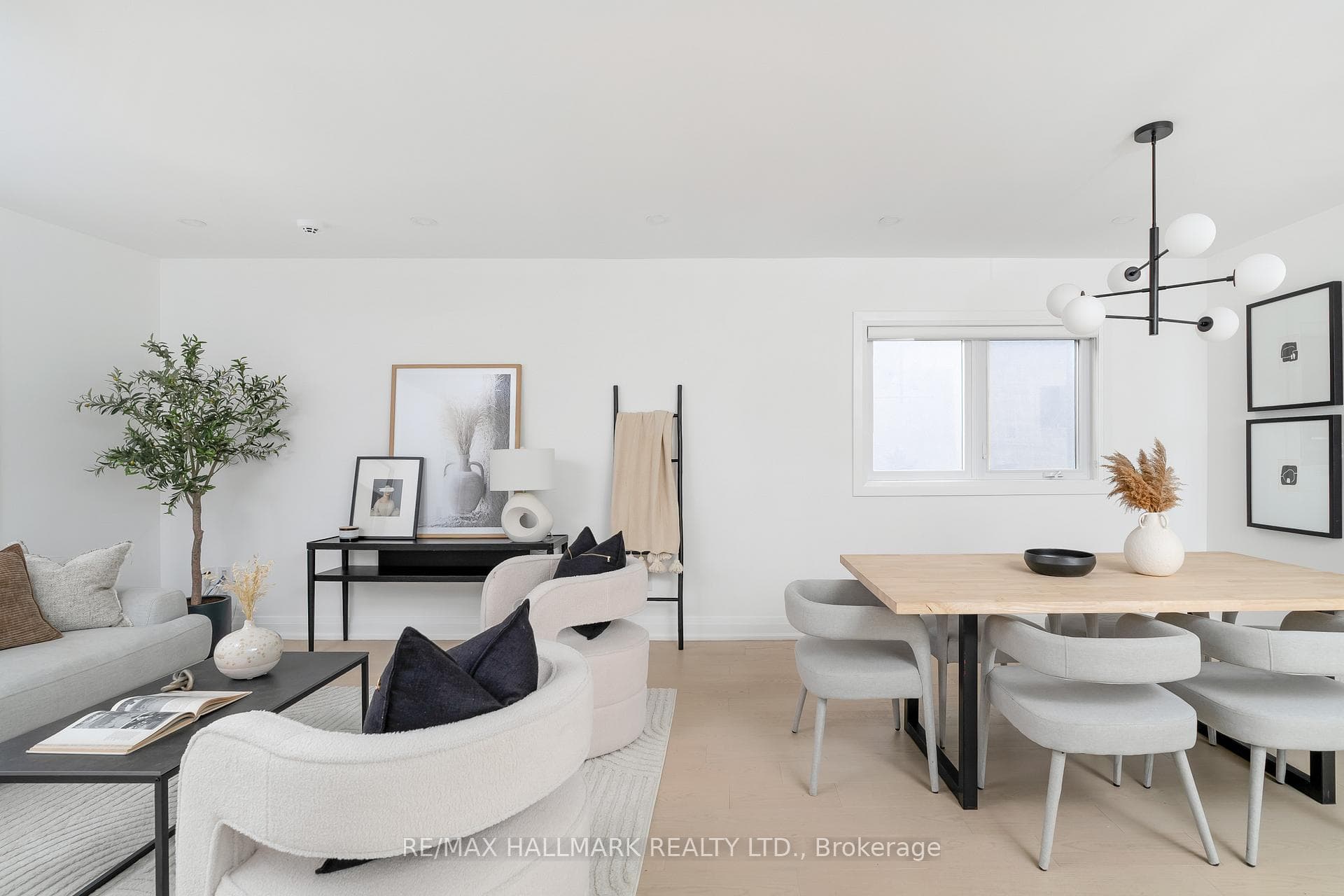 3 Thyra Avenue photo 10