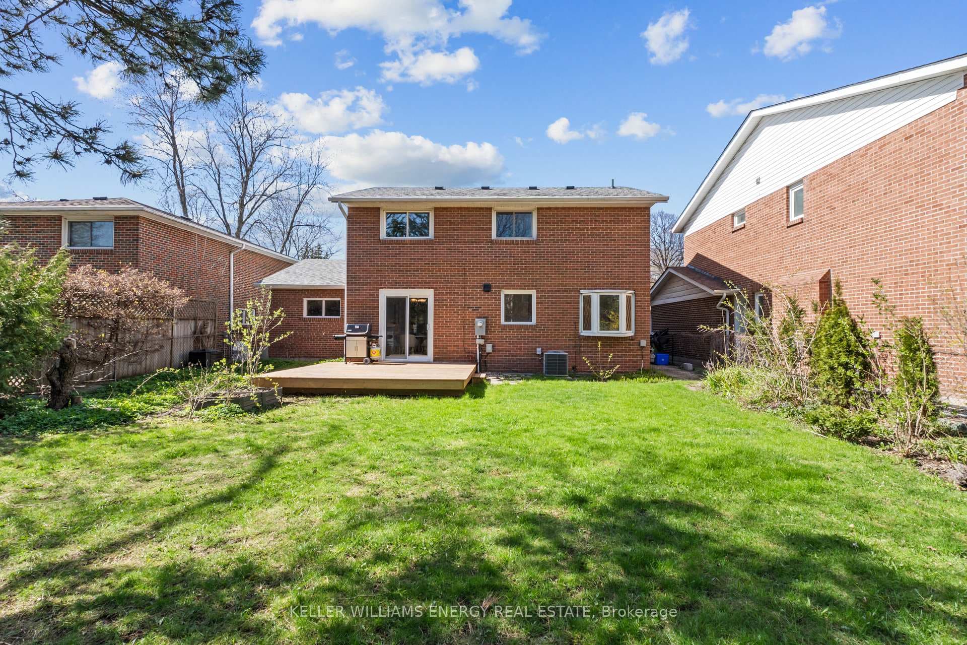 5 Castlemere Crescent photo 27