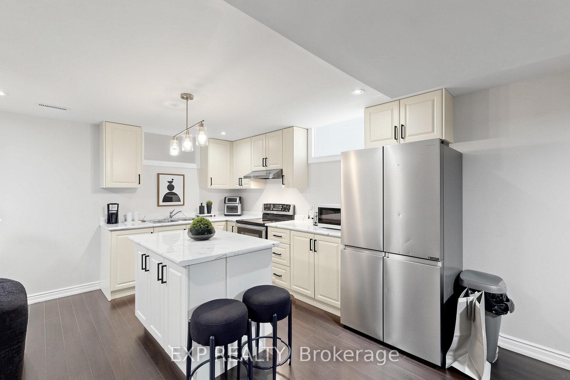 1865 Woodview Avenue Unit Bsmt photo 6