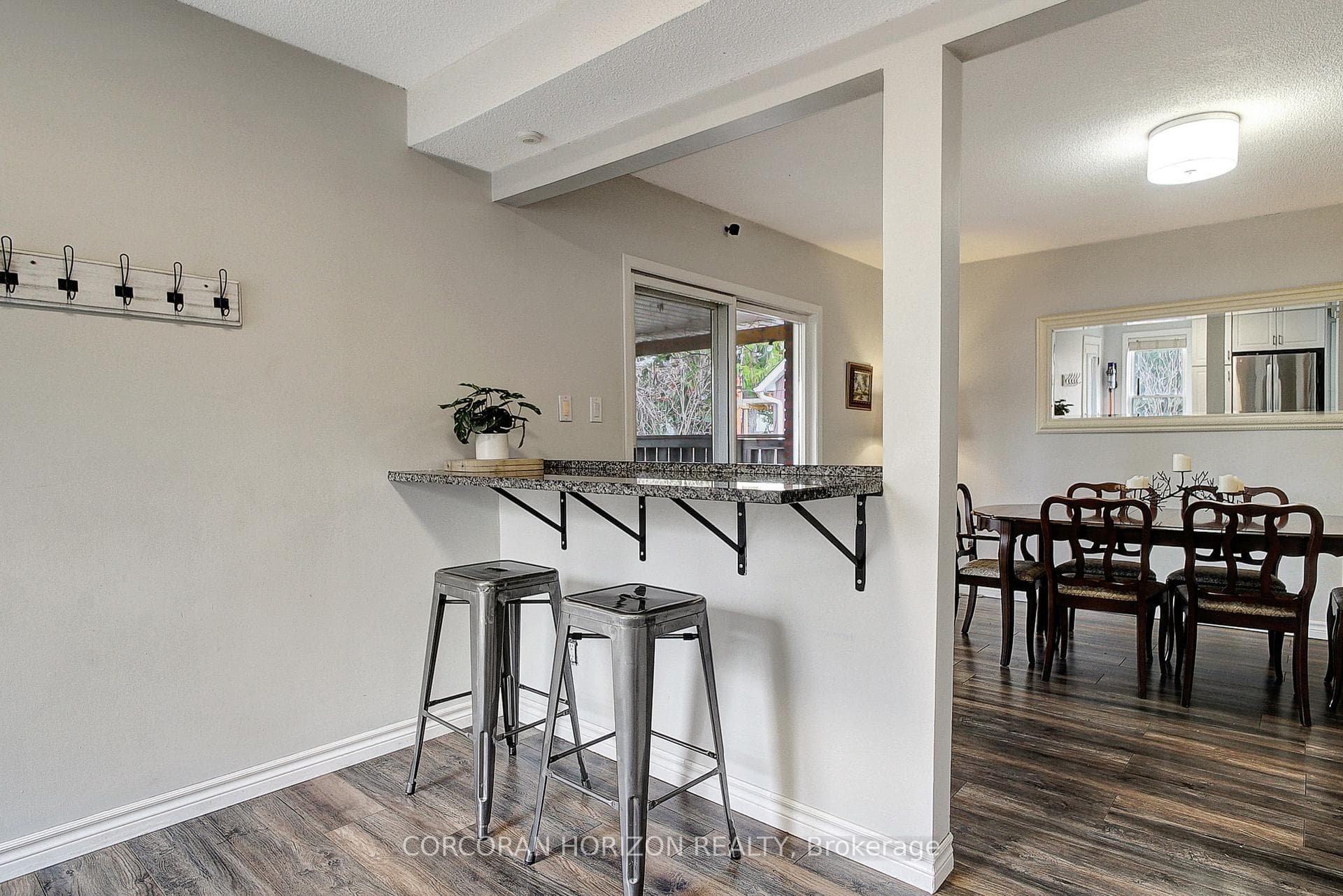 428 Westminster Drive photo 8