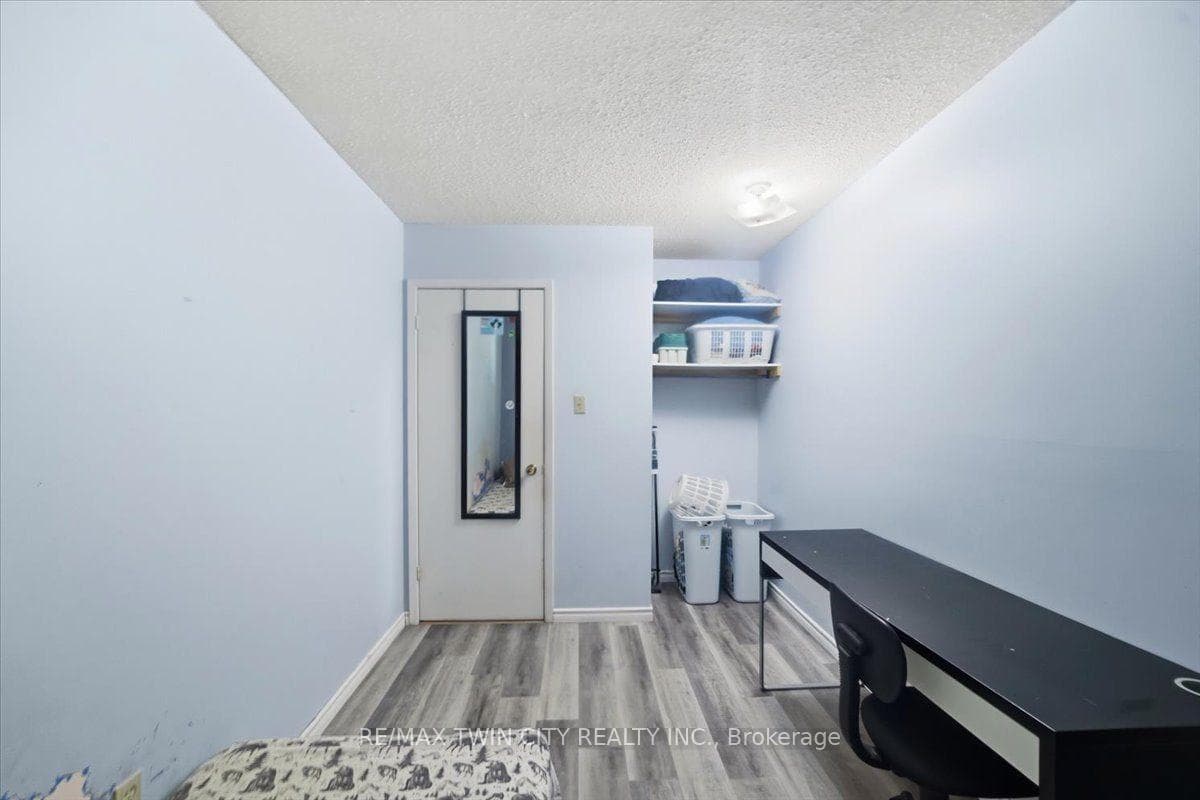 16 Palomino Drive photo 32