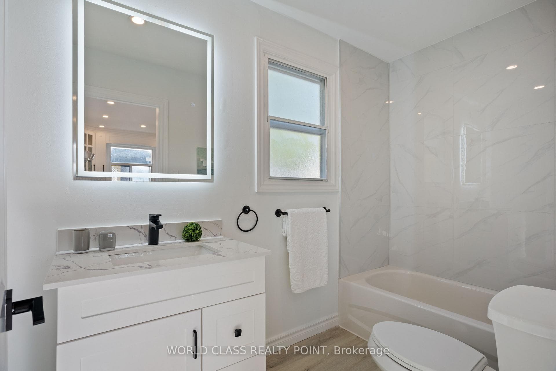 22 Windsor Drive photo 18