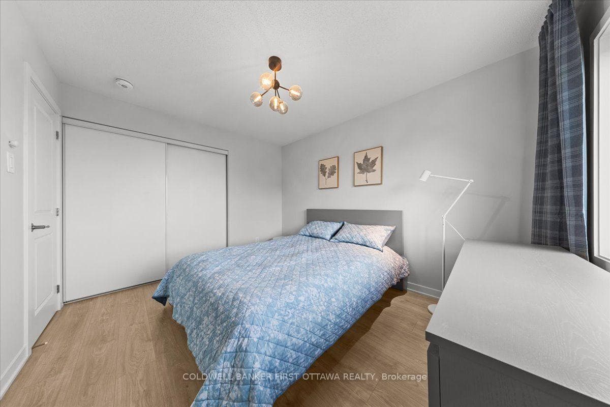210 PARNIAN Private photo 19