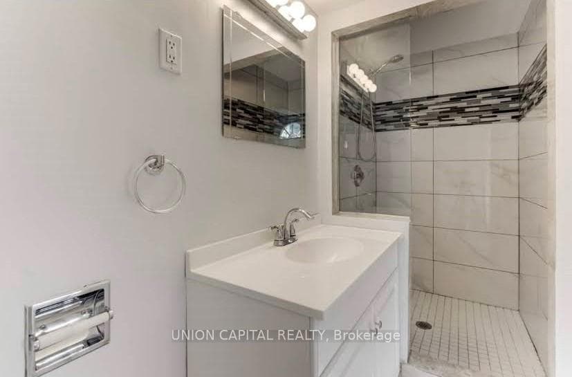 53 Gardentree Street Unit Bsmt photo 10