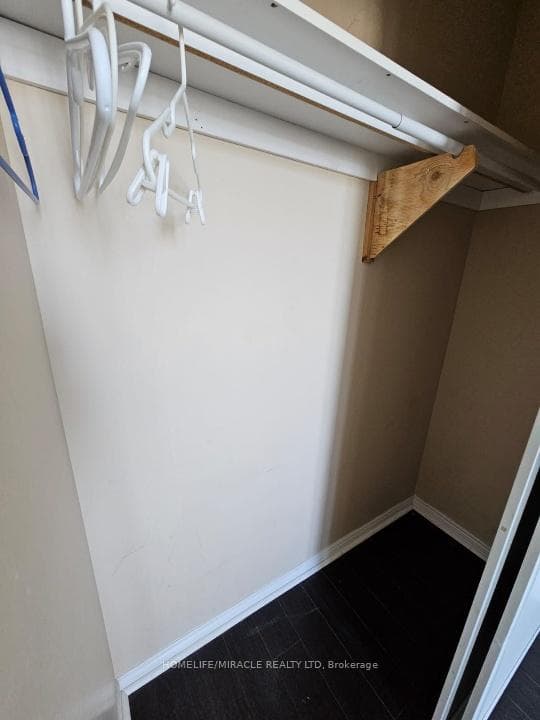 135 Hillcrest Avenue Unit PH3 photo 17