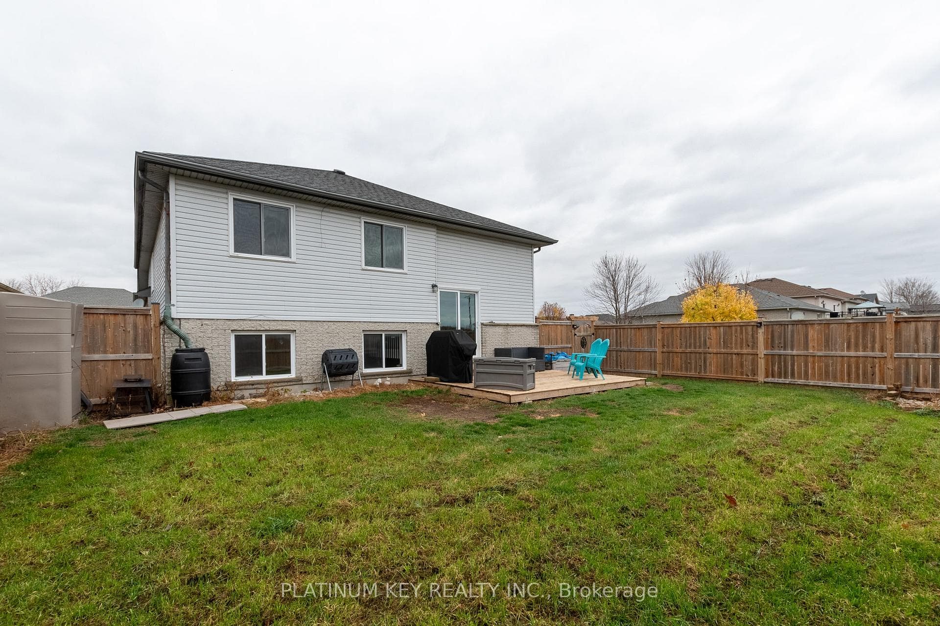 72 Juniper Crescent photo 34