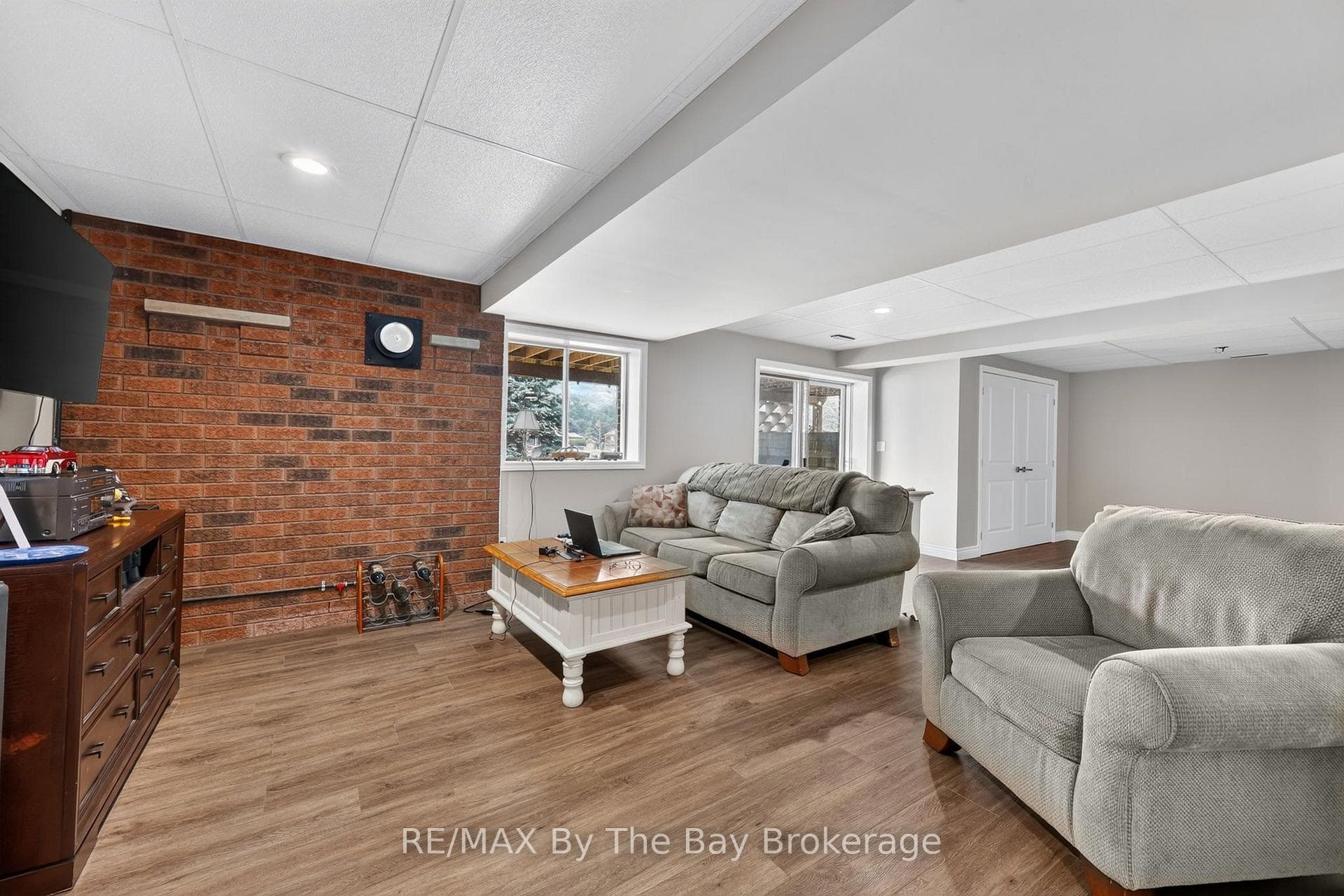 1434 RIVER Road photo 29