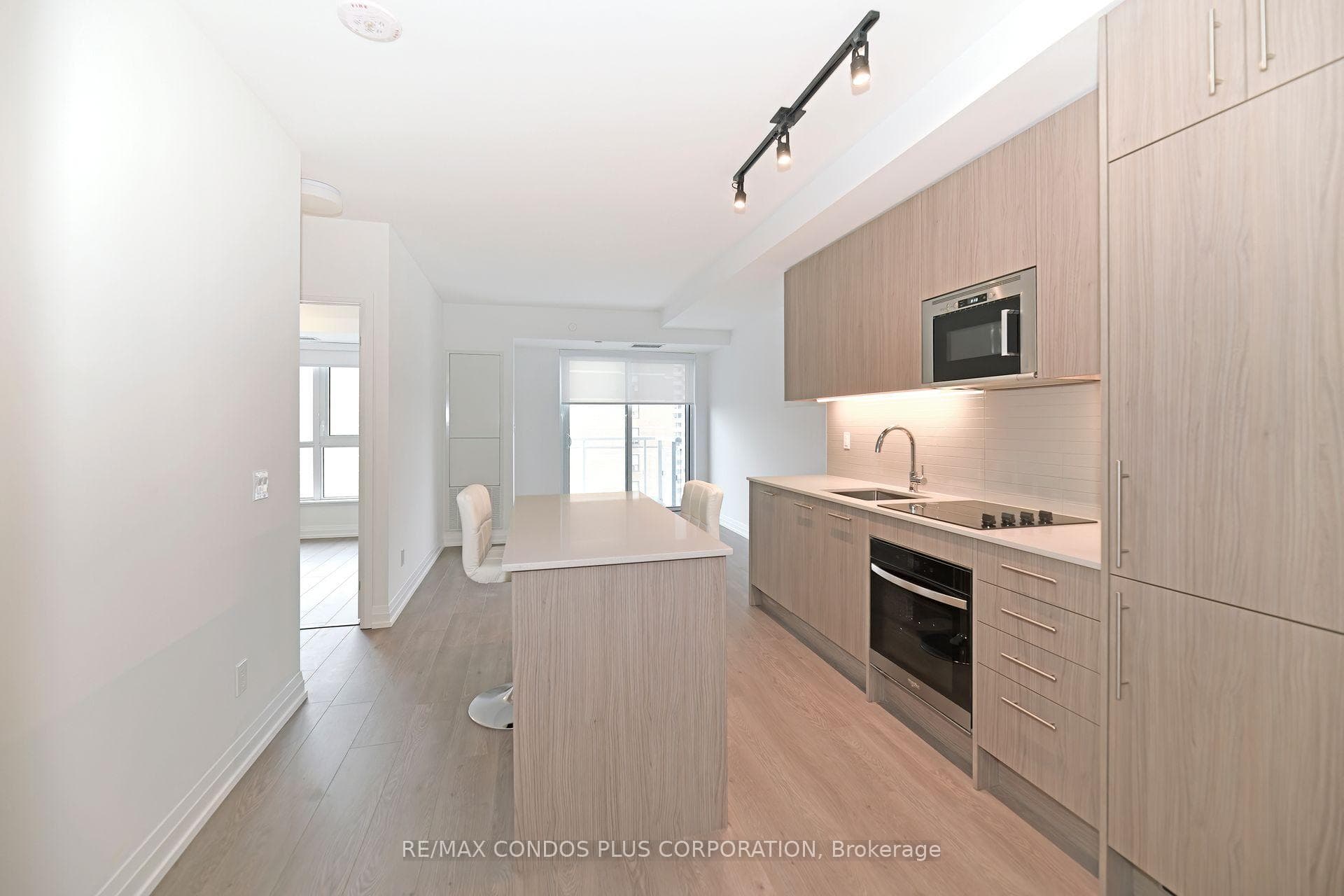 286 Main Street Unit 1505 photo 8
