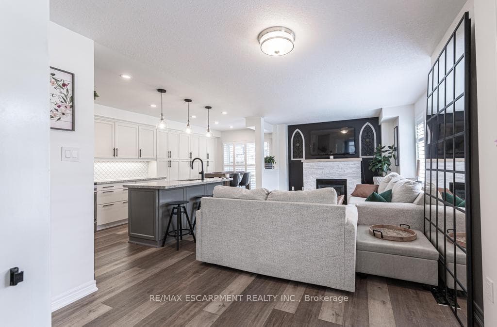 6 Gowland Drive photo 18