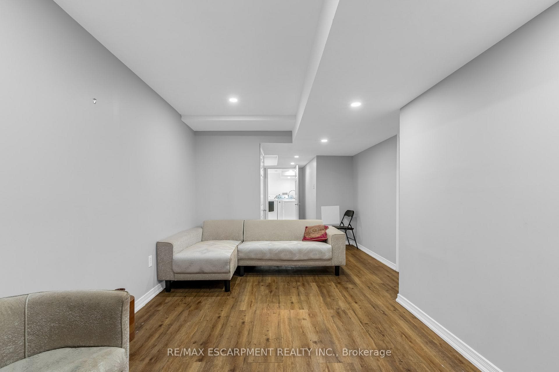 1183 Westview Terrace photo 14