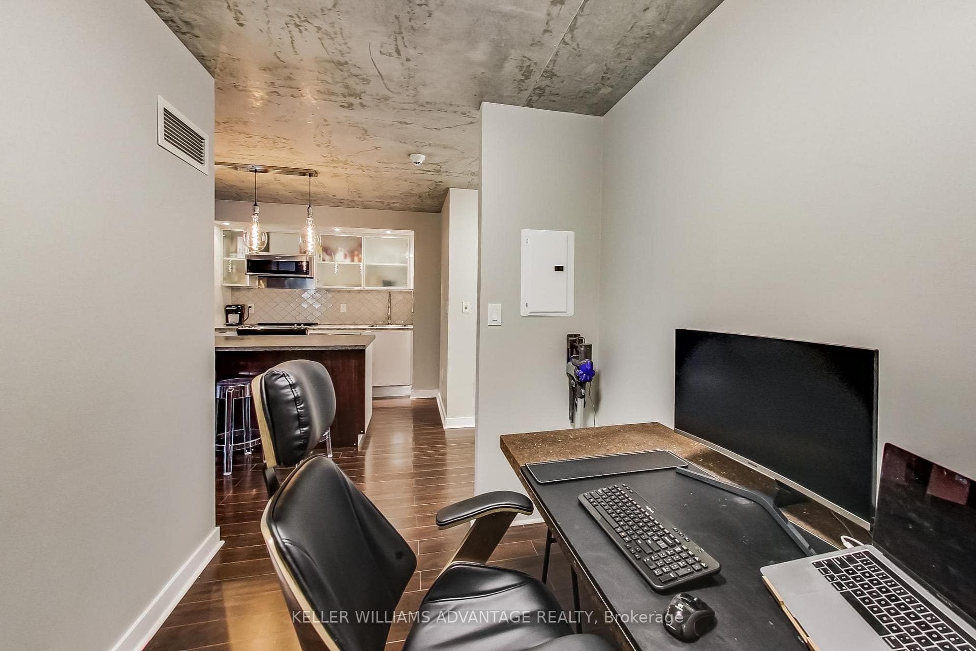 25 Telegram Mews Unit 508 photo 14