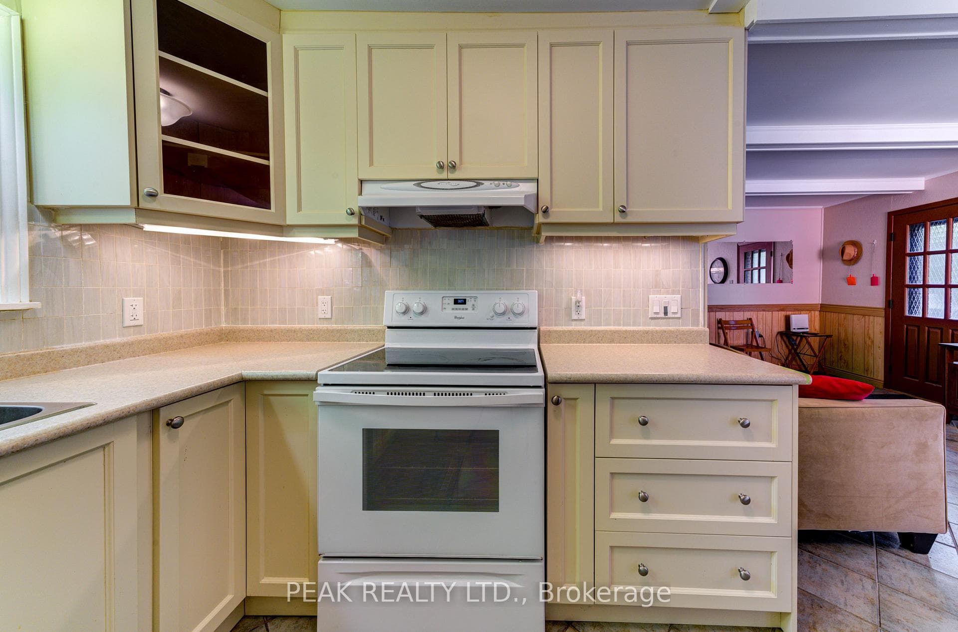 11 Glen Avenue photo 15