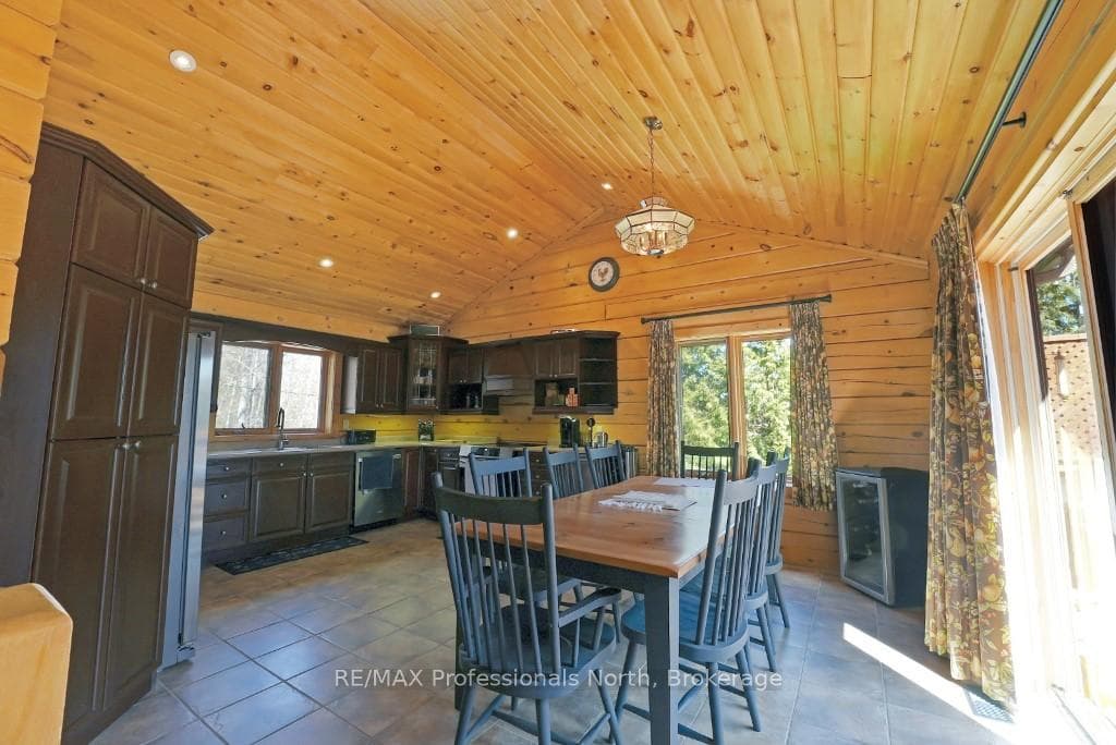 1025 Canfield Lane photo 7
