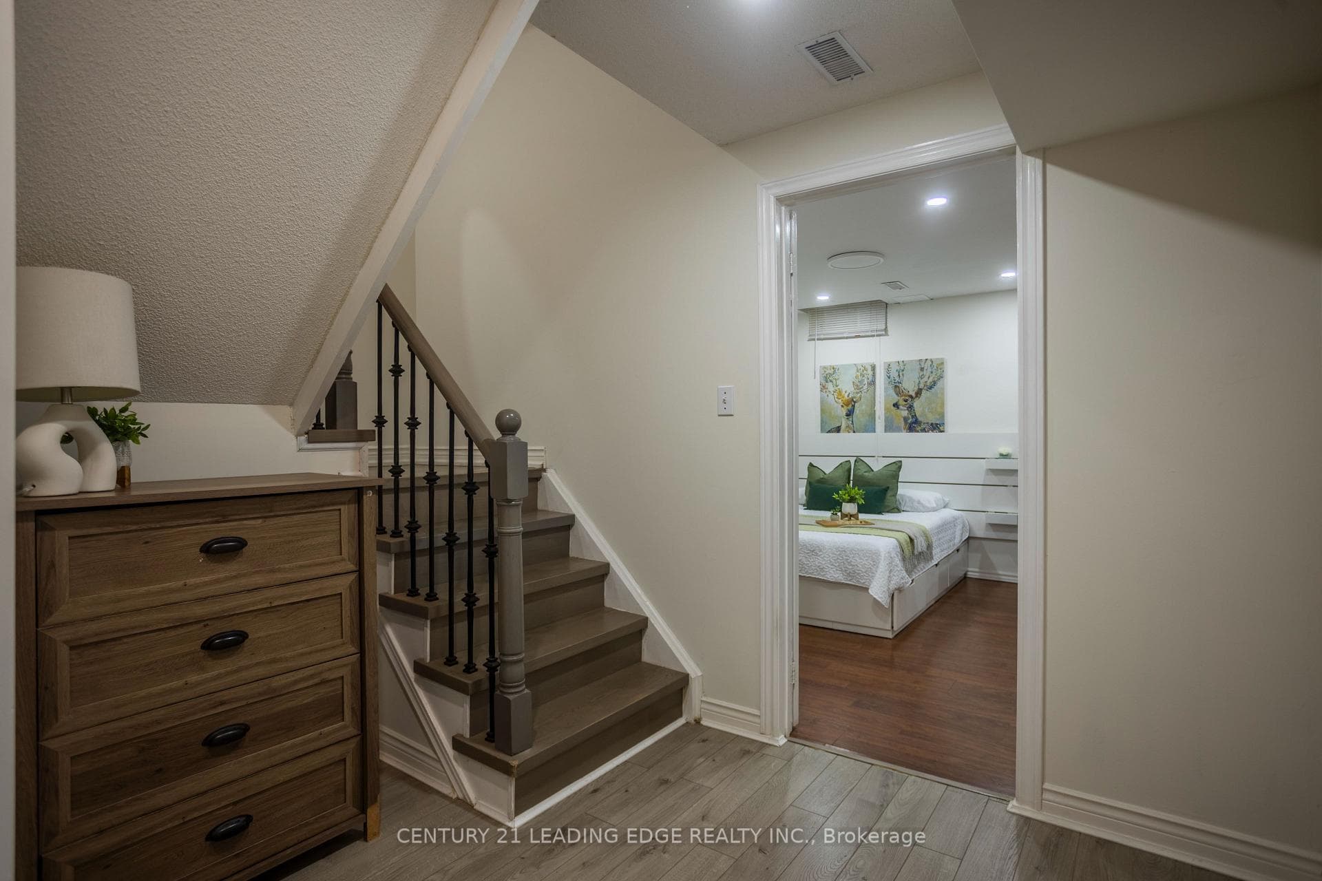 40 Weaver Street photo 31