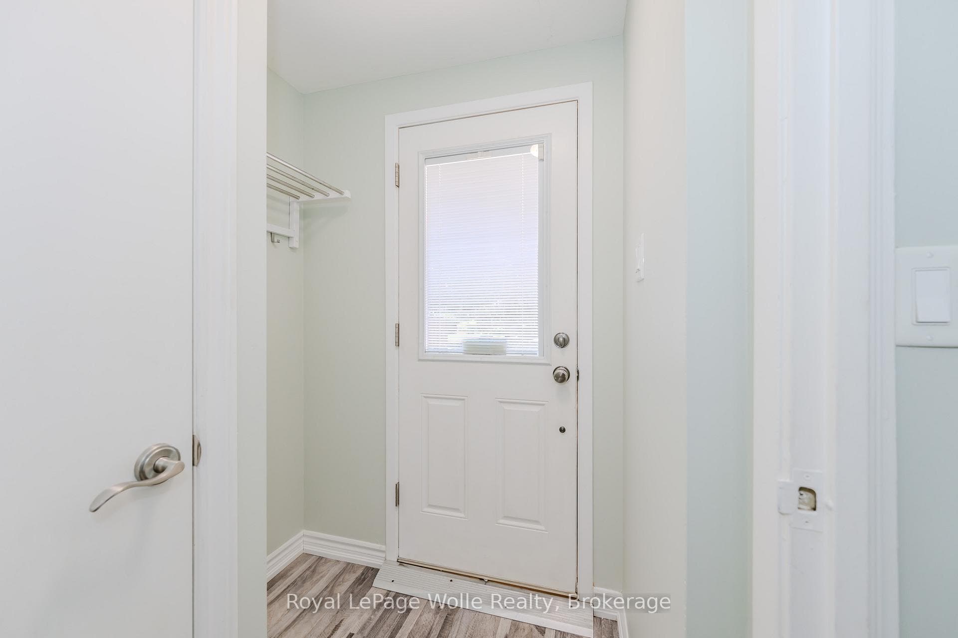 310 Sandowne Drive photo 21