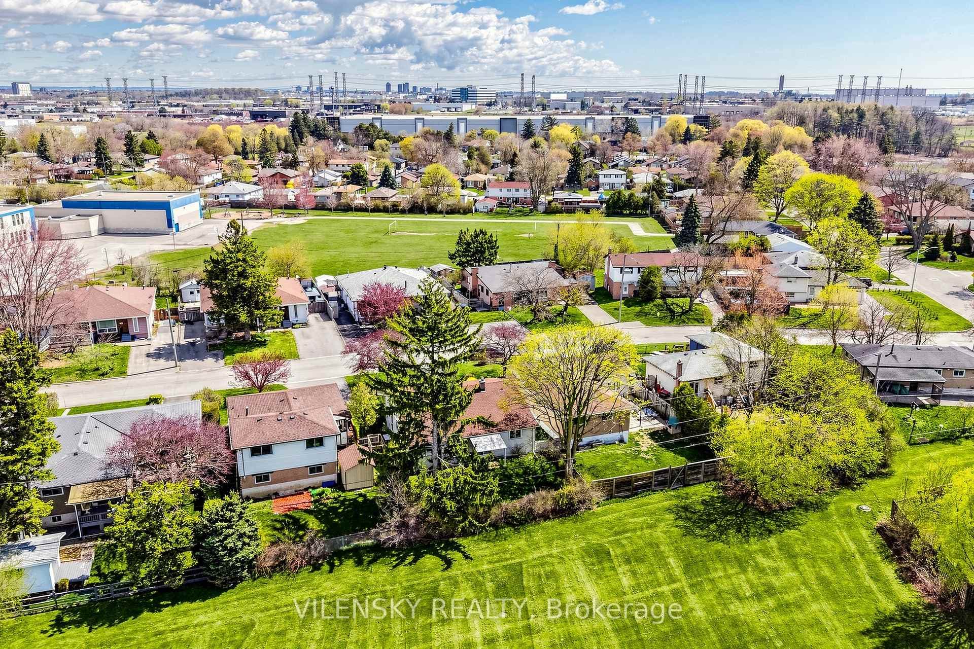 710 Kingfisher Drive photo 28