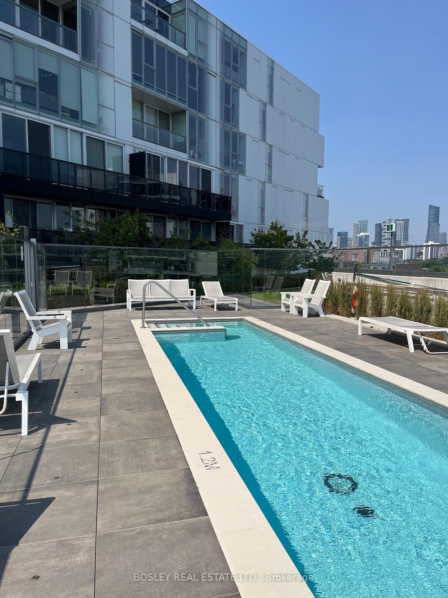 170 Bayview Avenue Unit 515 photo 41