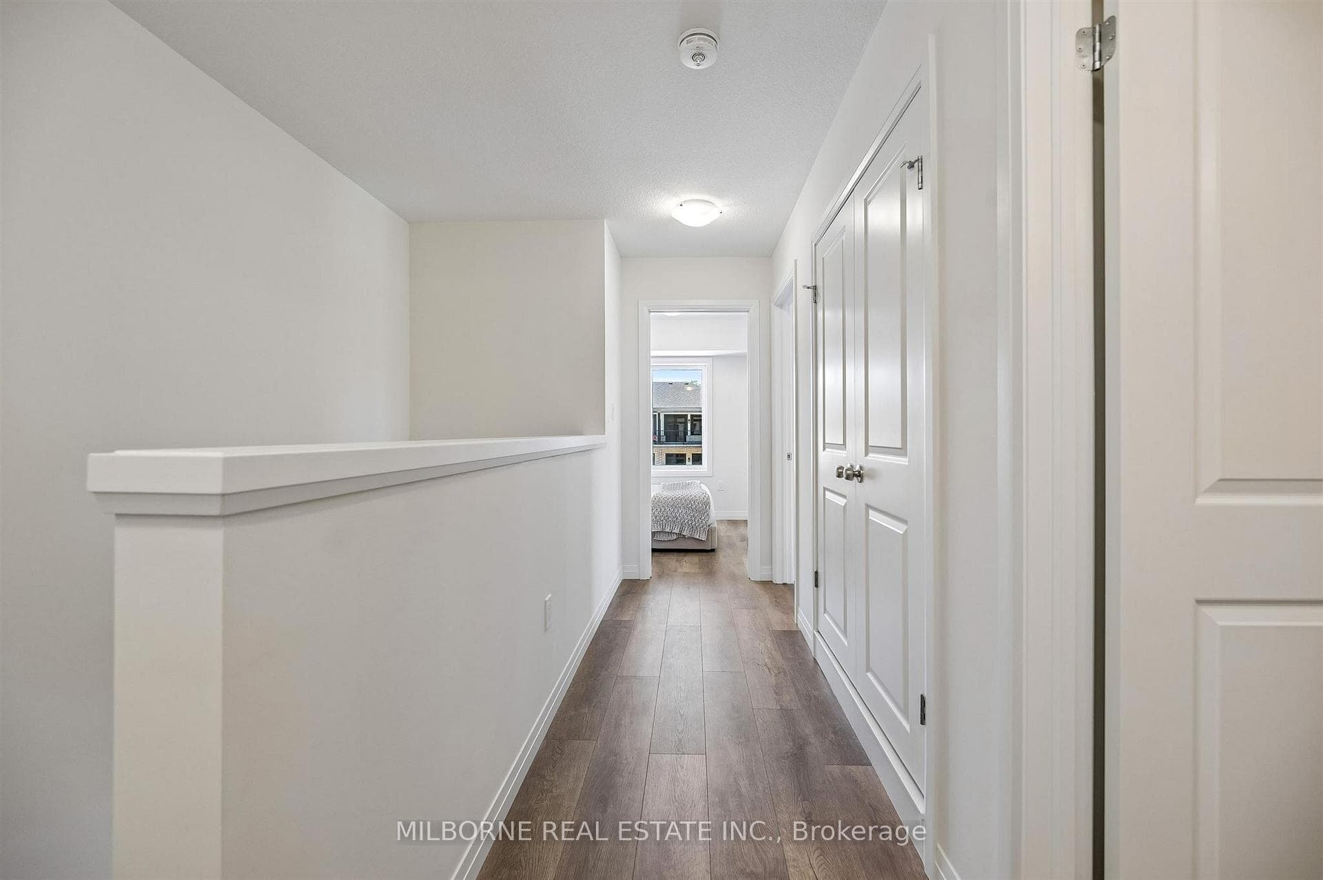 Photos Of Model Suite - Colour Package Varies