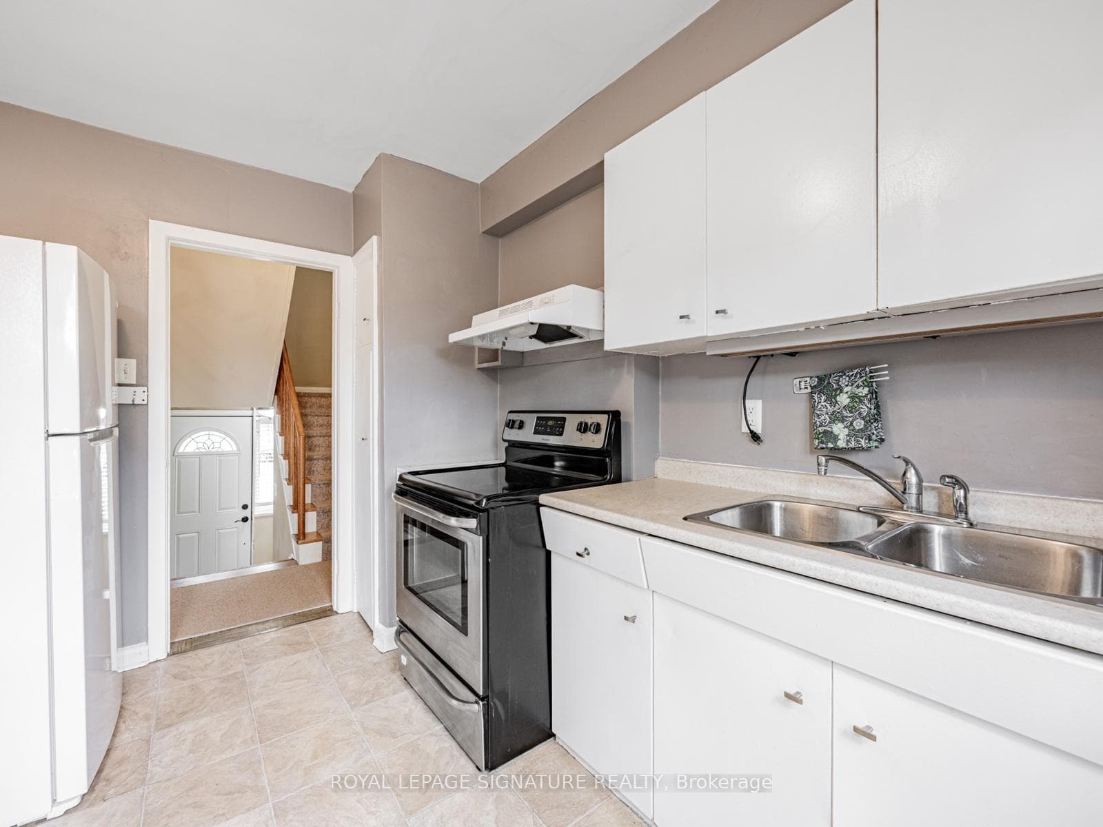 4 Burdock Lane photo 15